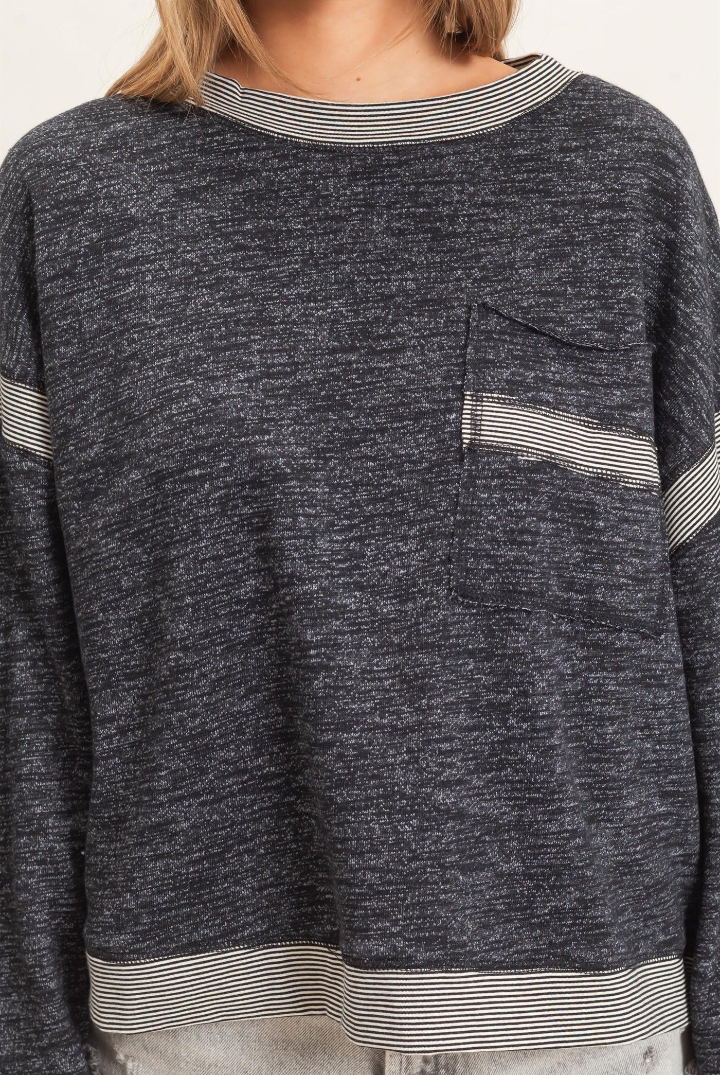Wholesale Striped Trim Pocket Sweatshirt Sweatshirts HF26E557 BLACK HYFVE
