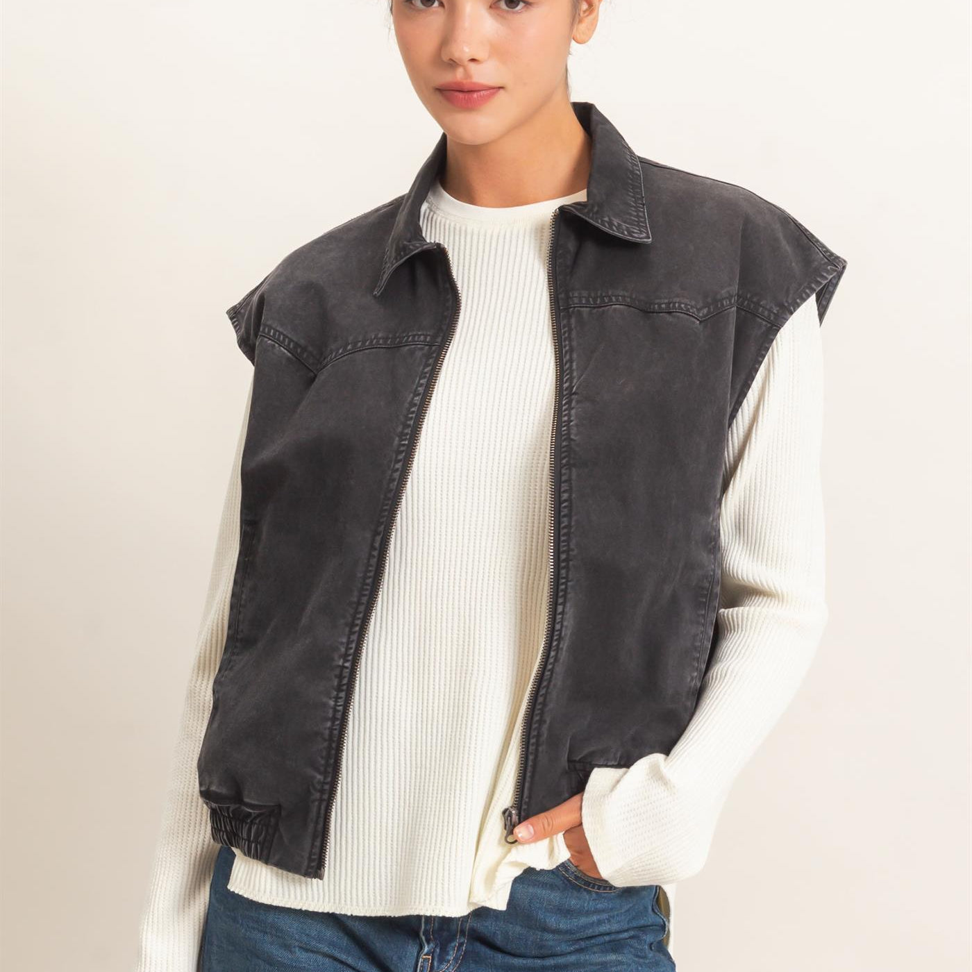 Wholesale Mineral Wash Sleeveless Zip-Up Collar Vest Vests DZ26E392 BLACK DOUBLE ZERO