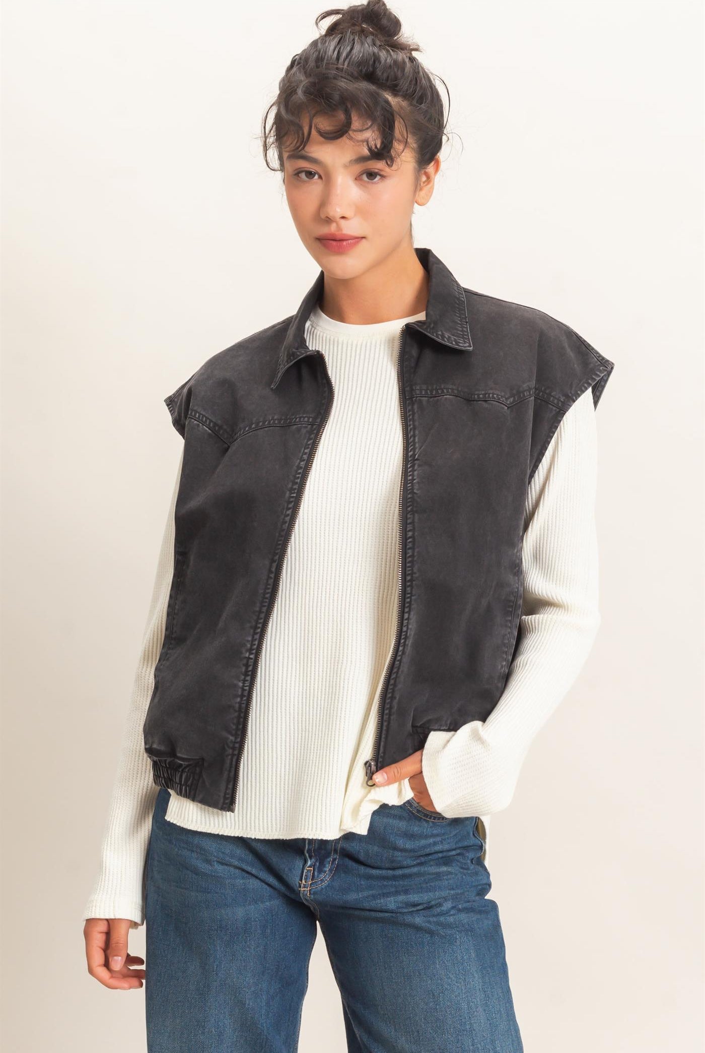 Wholesale Mineral Wash Sleeveless Zip-Up Collar Vest Vests DZ26E392 BLACK DOUBLE ZERO