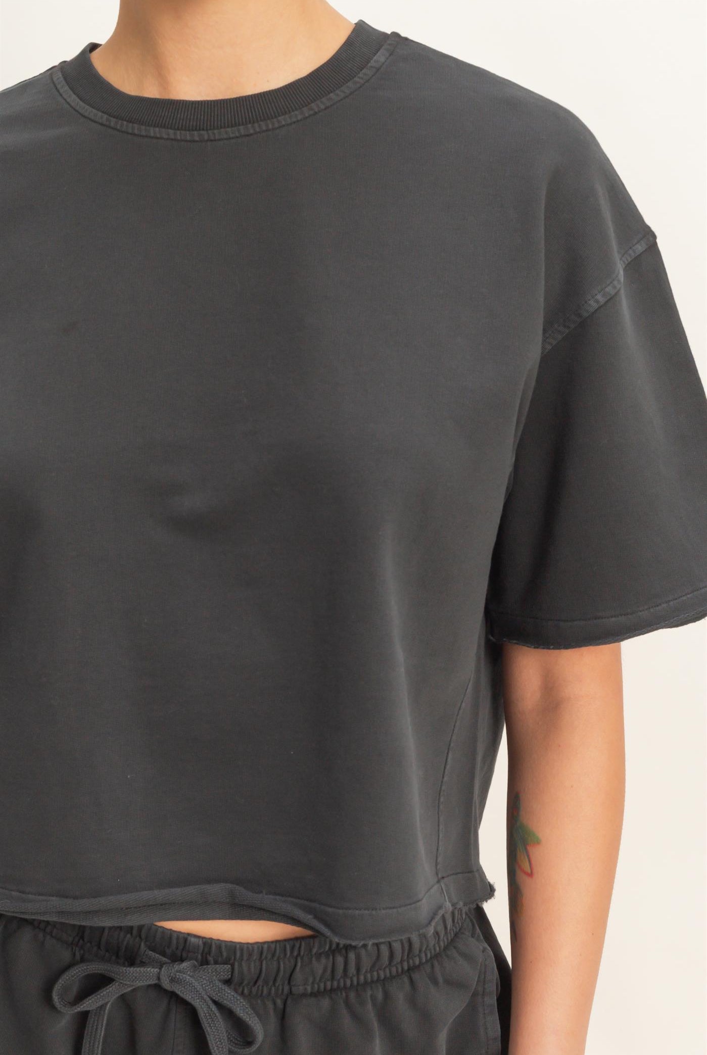 Wholesale Short Sleeve Crew Neck Top And Shorts Set Clothing DZ26C668-SET BLACK DOUBLE ZERO