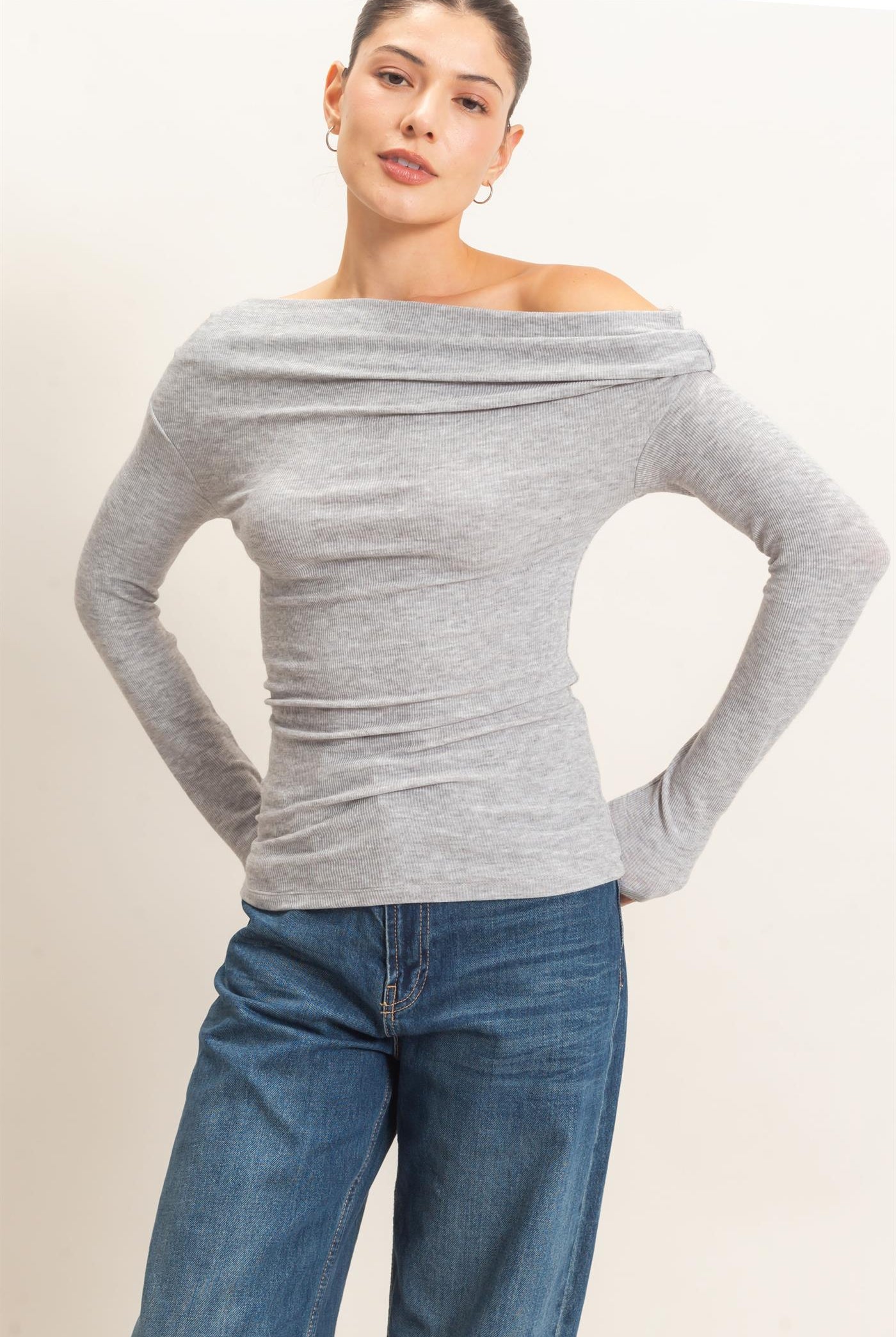 Wholesale Asymmetrical Off-Shoulder Top Clothing Tops HF26E377 HEATHER GRAY HYFVE