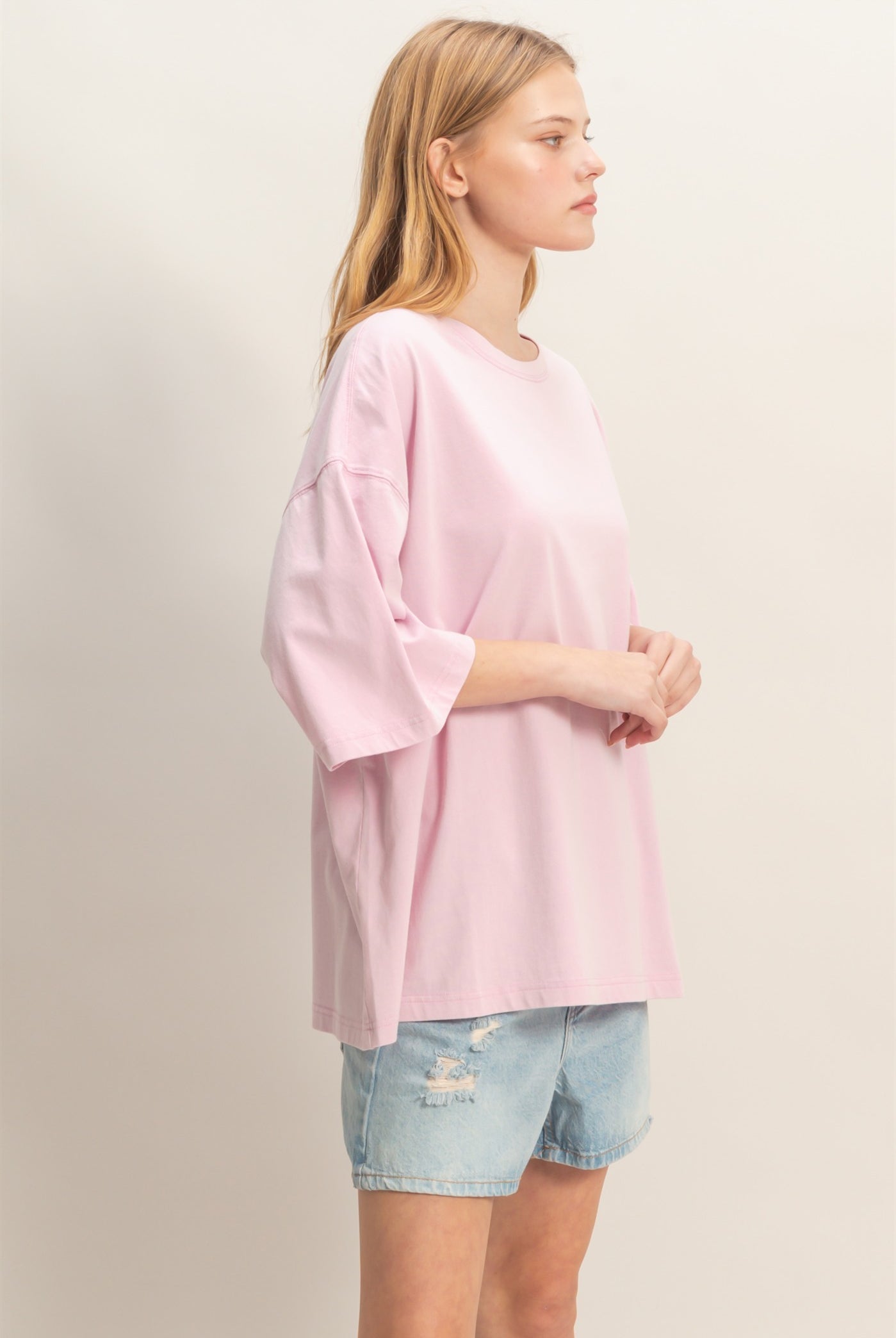 Wholesale Washed Oversized Crew Neck Top Shirts HF26A725 FONDANT PINK HYFVE