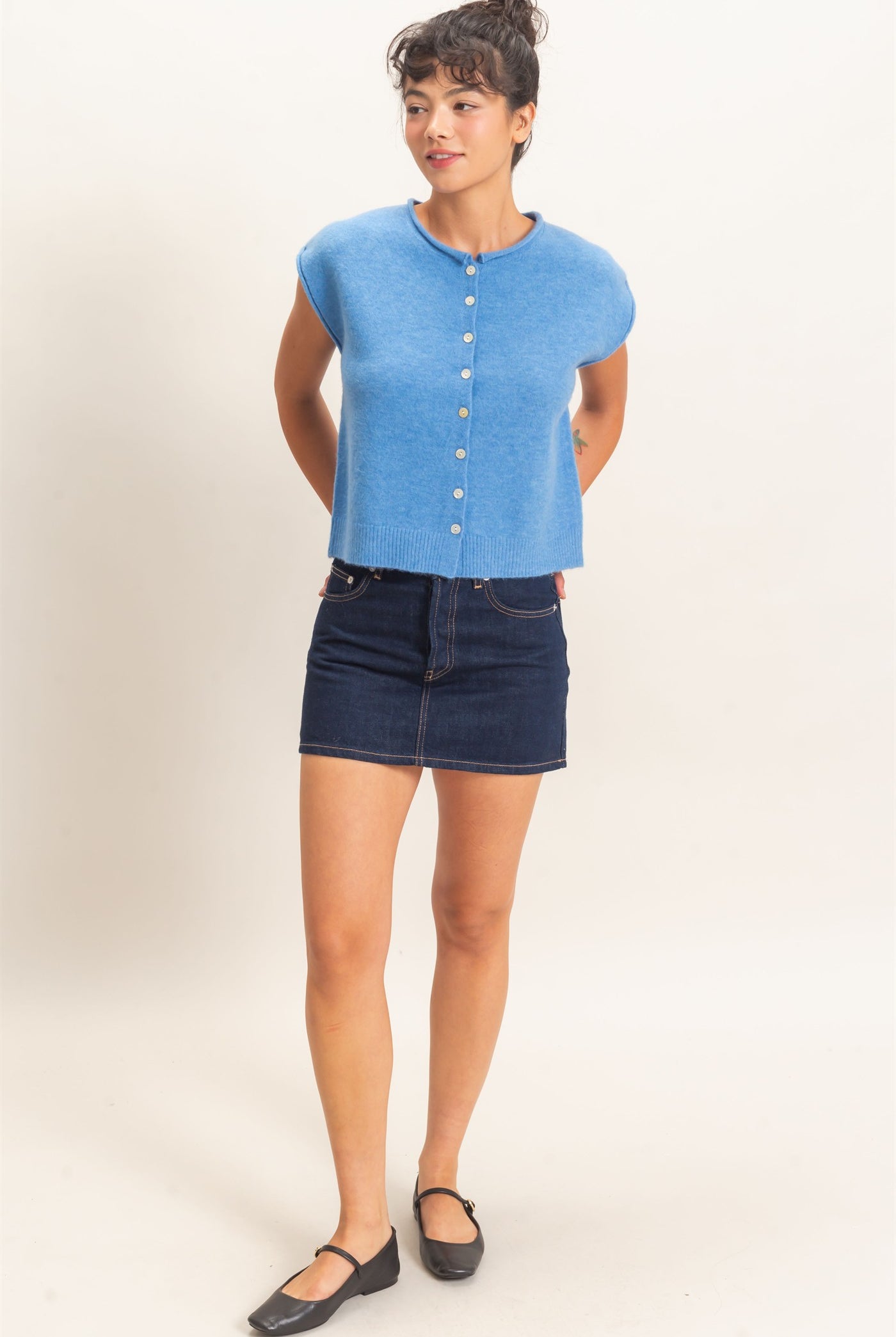 Wholesale Rolled Edge Button Front Sweater Vest Sweaters DZ26E239 BLUE DOUBLE ZERO