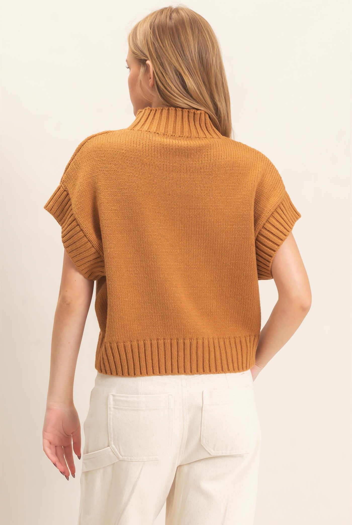 Wholesale Ribbed Mock Neck Sweater Vest Sweaters HF26F186-D BROWN HYFVE