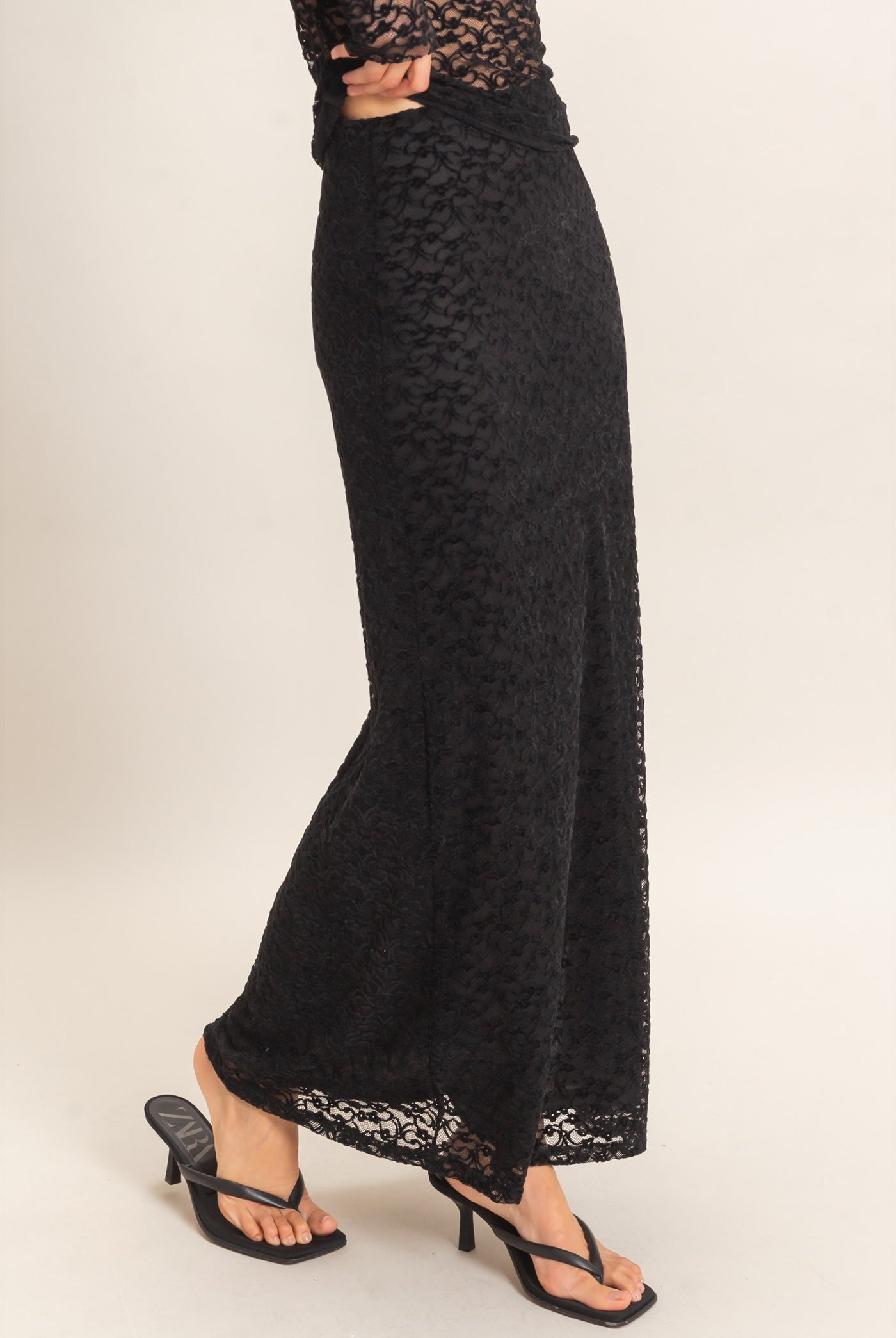Wholesale Velvet Lace Maxi Skirt Skirts HF26E702 BLACK HYFVE