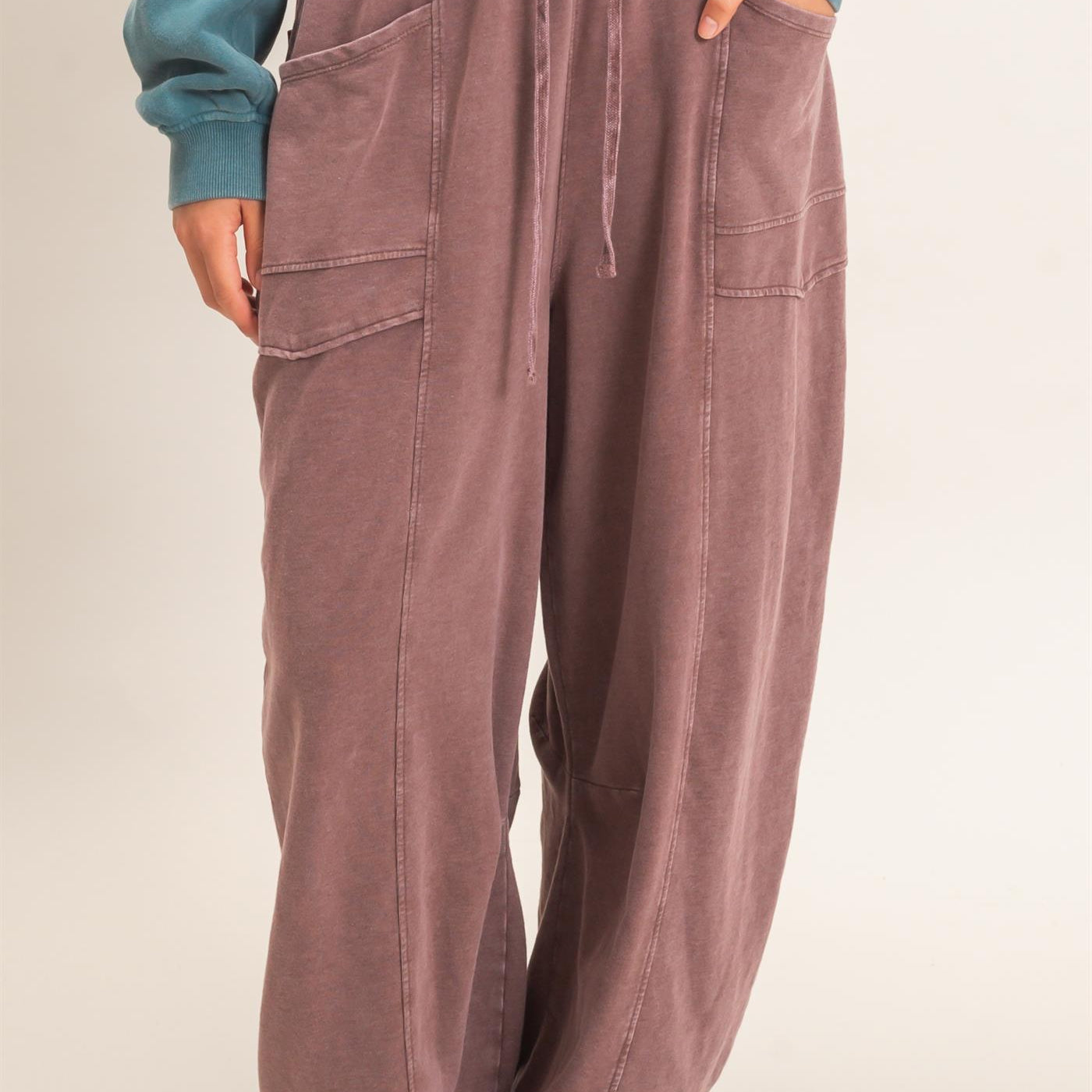 Wholesale Mineral Washed Barrel Sweatpants Pants DZ26F246 DARK BROWN DOUBLE ZERO