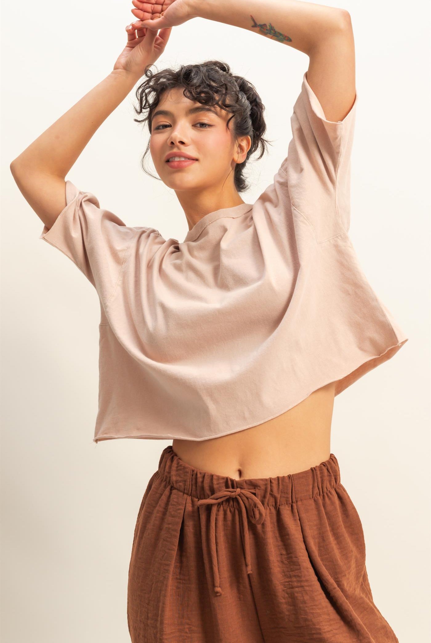 Wholesale Drop Shoulder Crew Neck Wide Fit Tee Clothing Tops DZ25A757 TAUPE DOUBLE ZERO