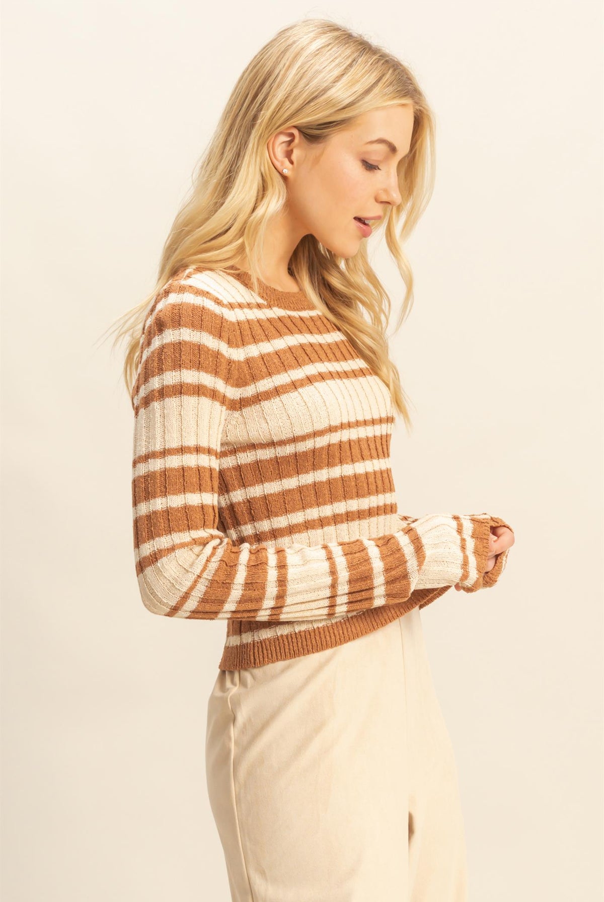 Wholesale Horizontal Striped Crew Neck Sweater Clothing Tops HF25E811 BROWN HYFVE