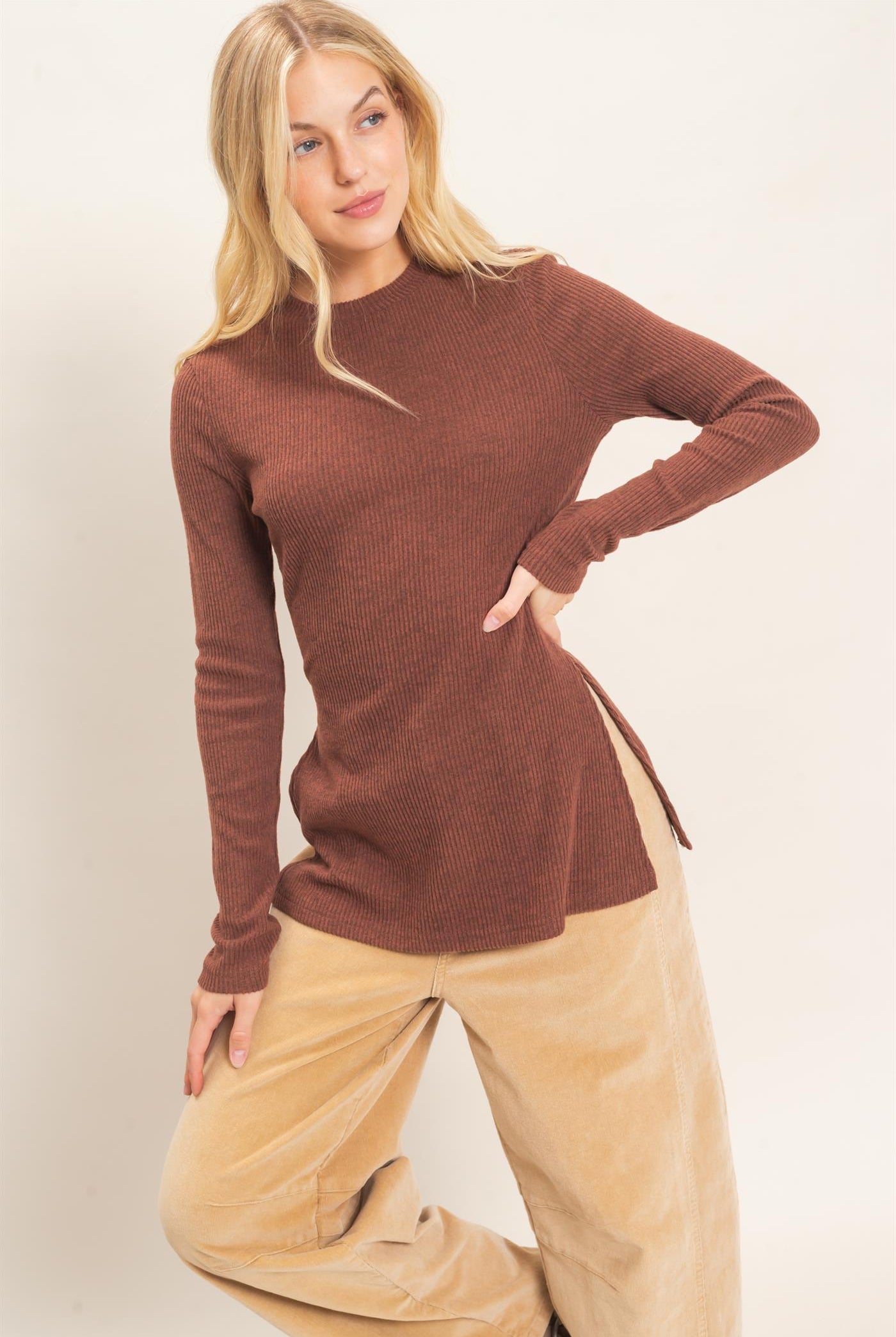 Wholesale Ribbed Crew Neck Sweater Clothing Tops HF26F034 BROWN HYFVE