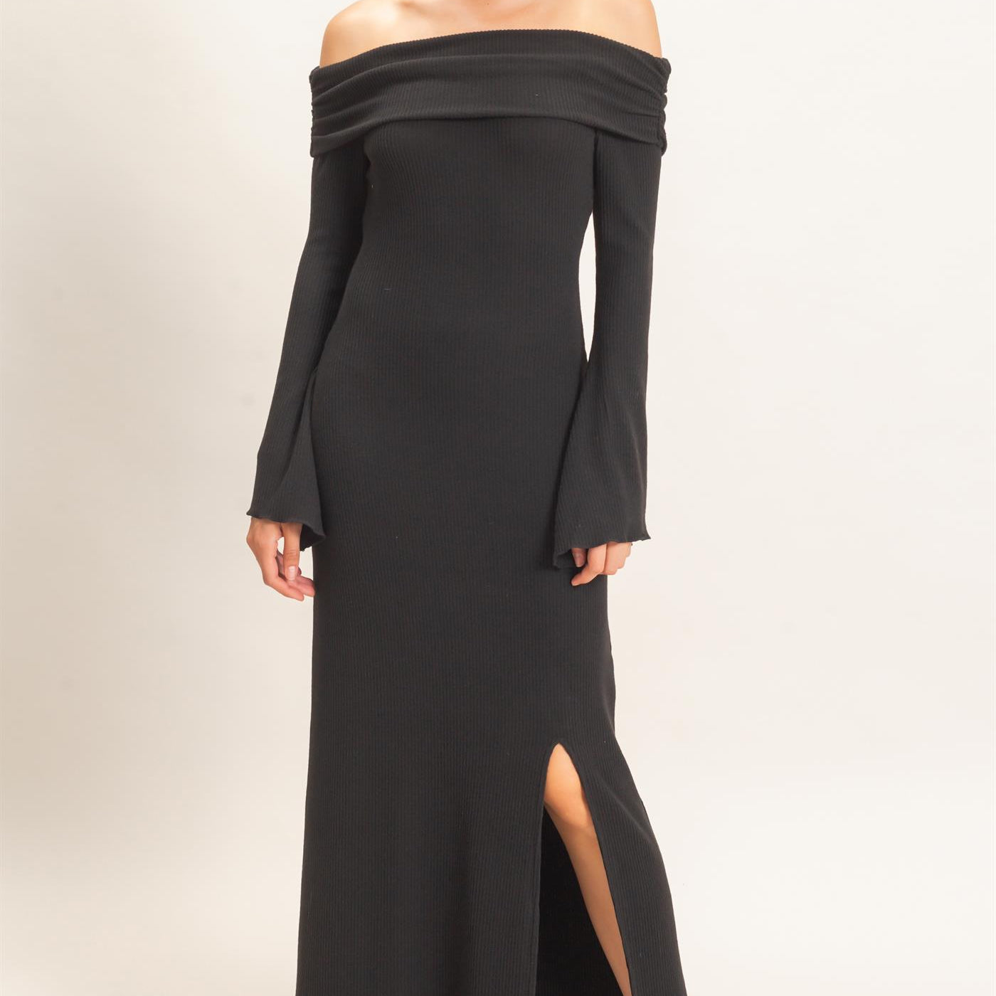Wholesale Off-Shoulder Maxi Dress Dresses HF26F033 BLACK HYFVE