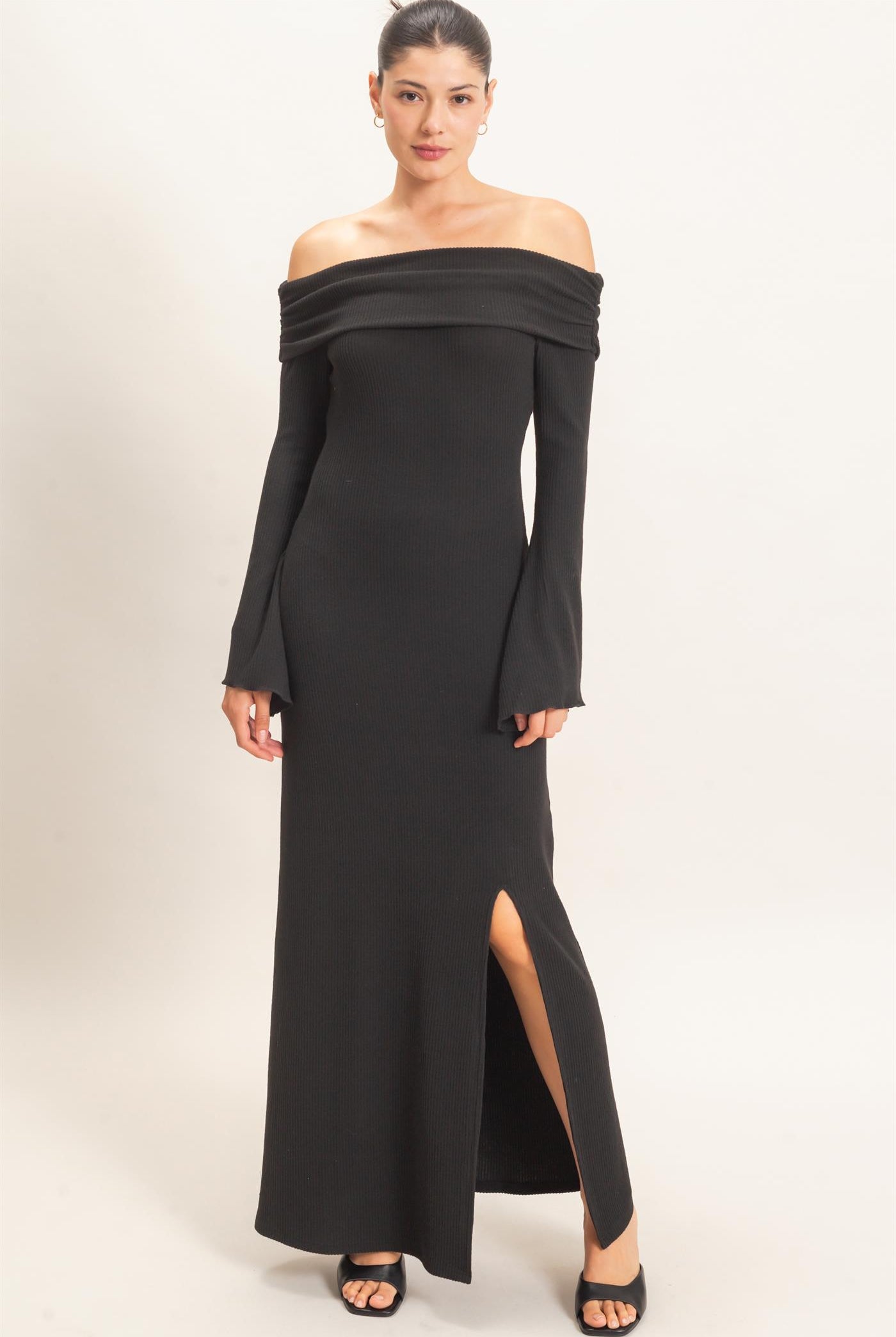 Wholesale Off-Shoulder Maxi Dress Dresses HF26F033 BLACK HYFVE