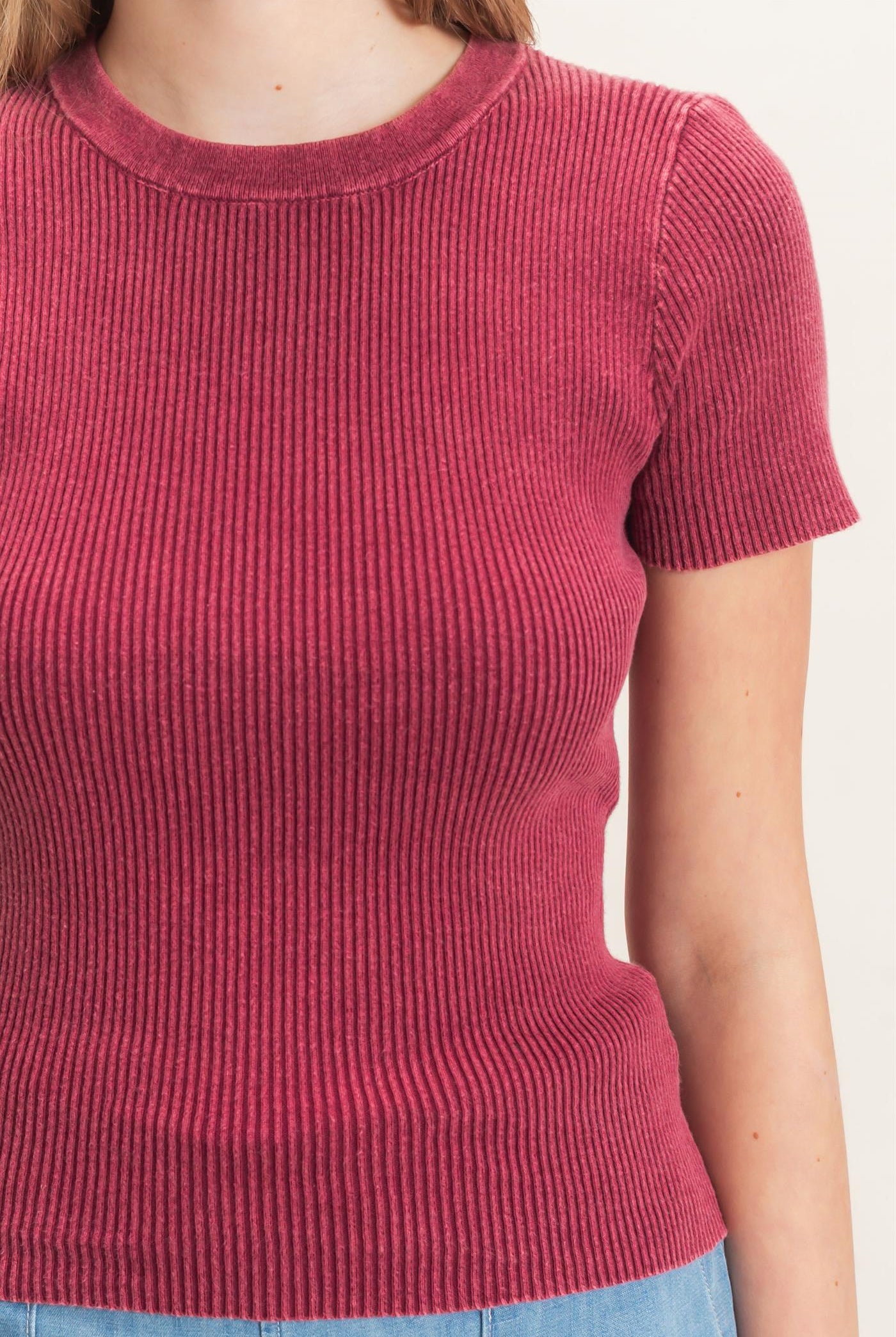 Wholesale Ribbed Crew Neck Top Clothing Tops HF26E473 DECO ROSE HYFVE