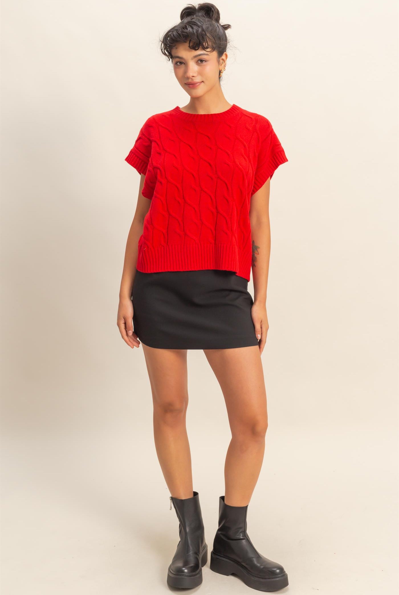 Wholesale Sleeveless Oversized Cable Knit Sweater Vest Vests DZ25C905 RED DOUBLE ZERO