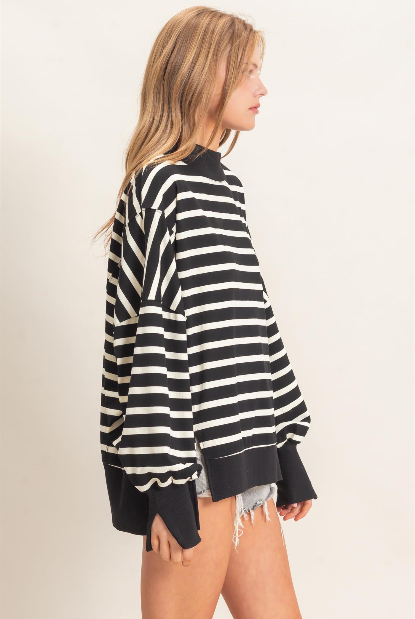 Wholesale Striped Mock Neck Sweatshirt Sweatshirts HF27A178-D BLACK/CREAM HYFVE