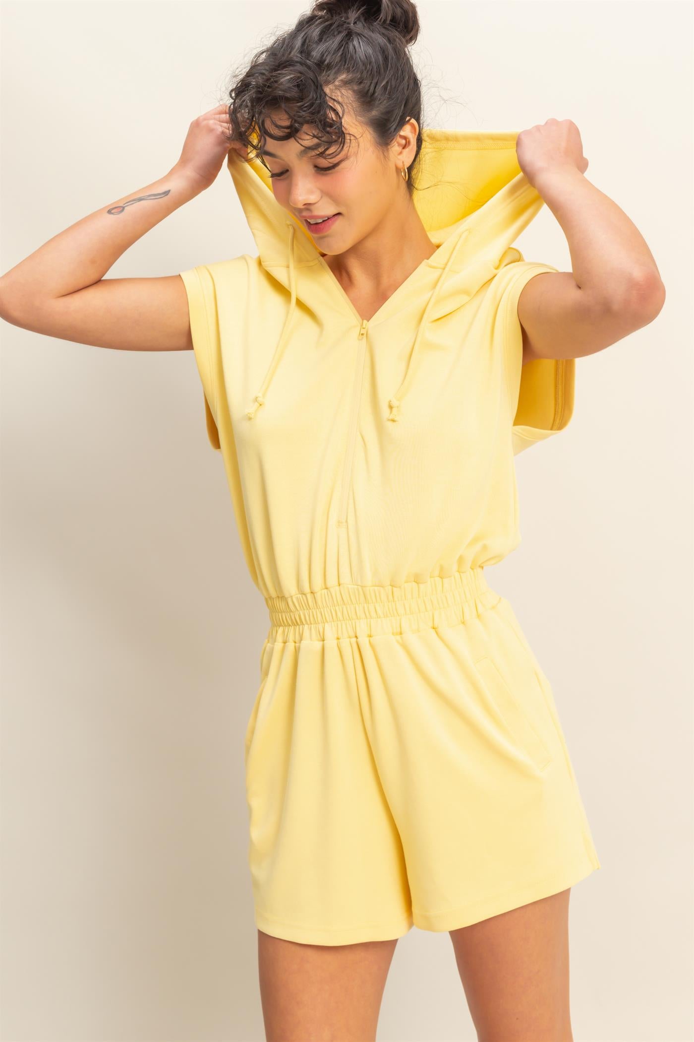 DZ25C640-Half Zip Hooded Romper – HYFVE