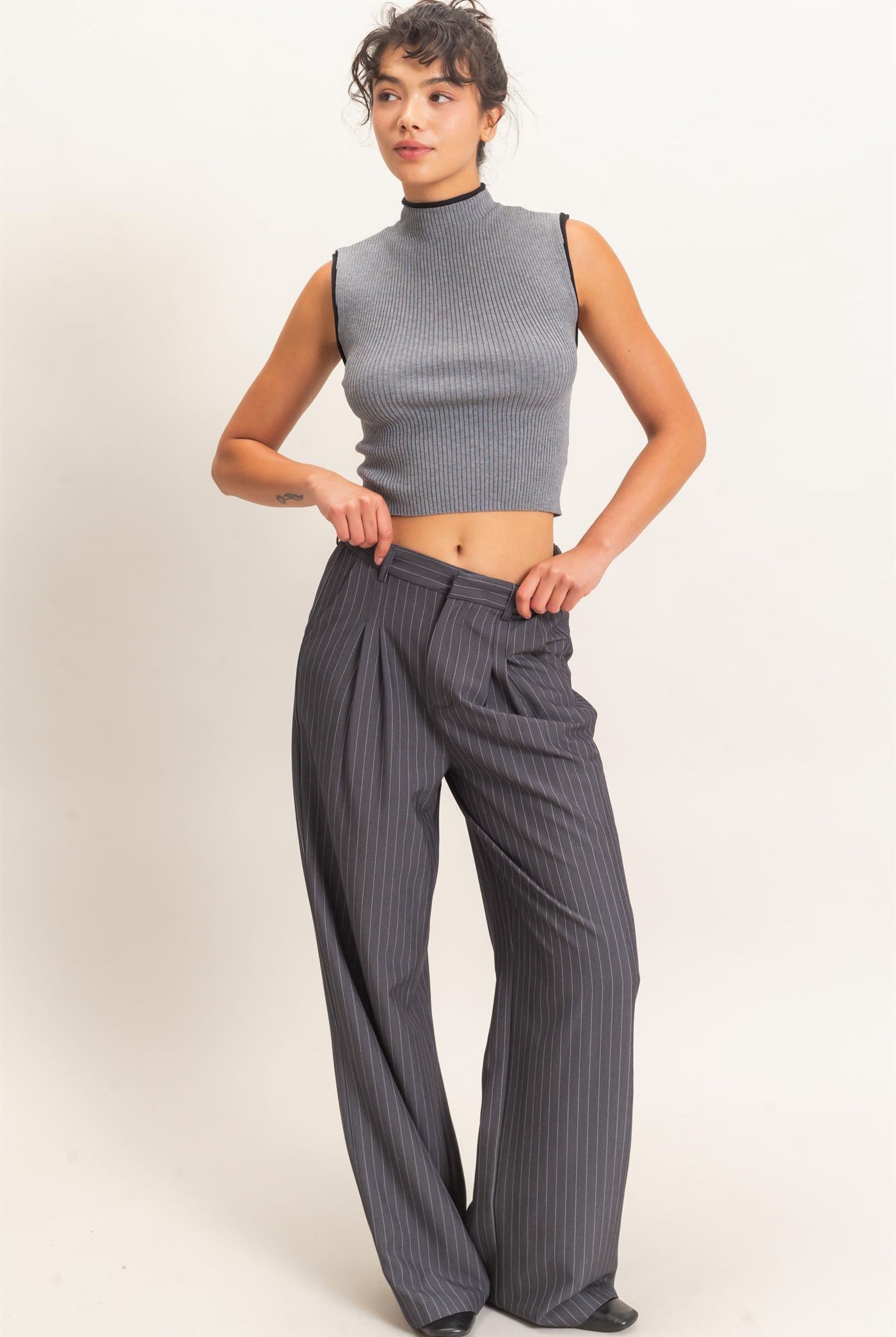 Wholesale Ribbed Mock Neck Sleeveless Top Clothing Tops DZ26E777 HEATHER GRAY DOUBLE ZERO