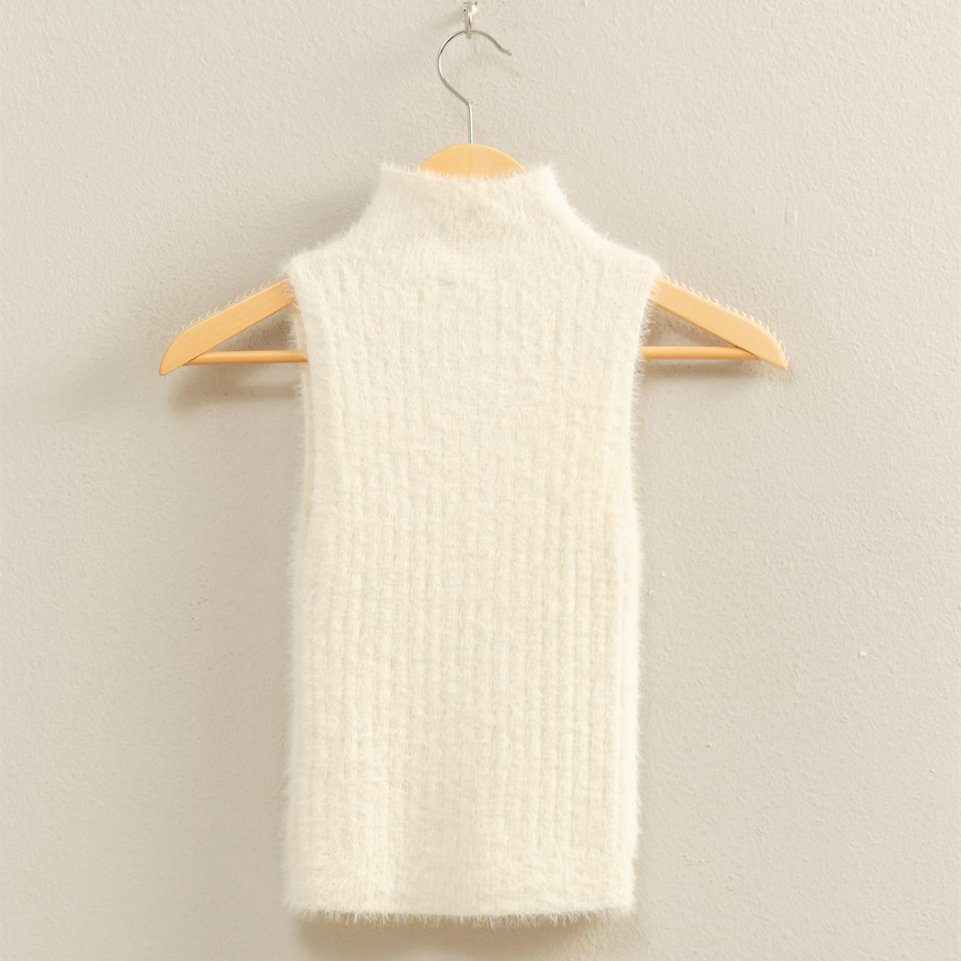 Wholesale Ribbed Sleeveless High Neck Knit Top Clothing Tops DZ25F113 OFF WHITE HYFVE