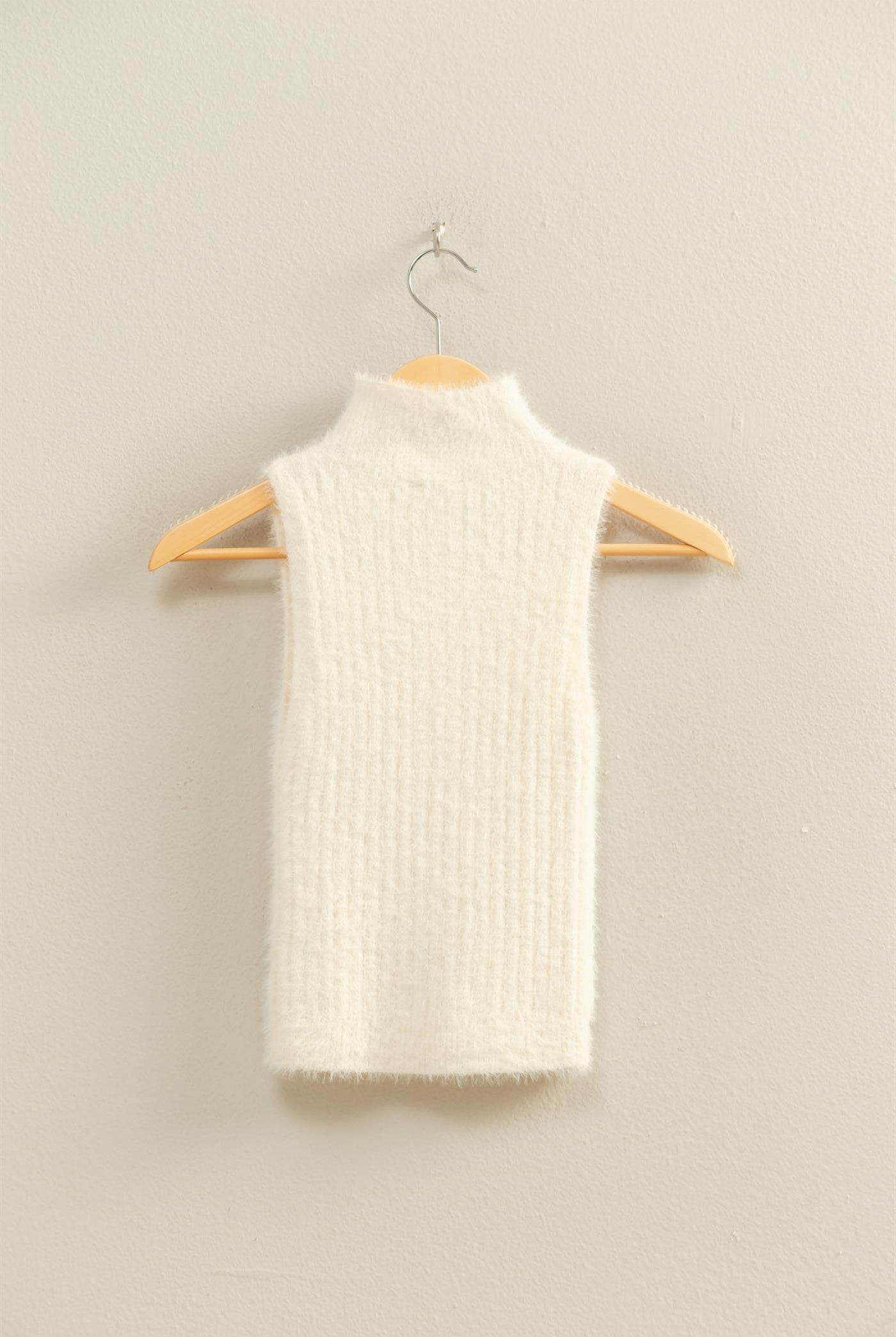 Wholesale Ribbed Sleeveless High Neck Knit Top Clothing Tops DZ25F113 OFF WHITE HYFVE