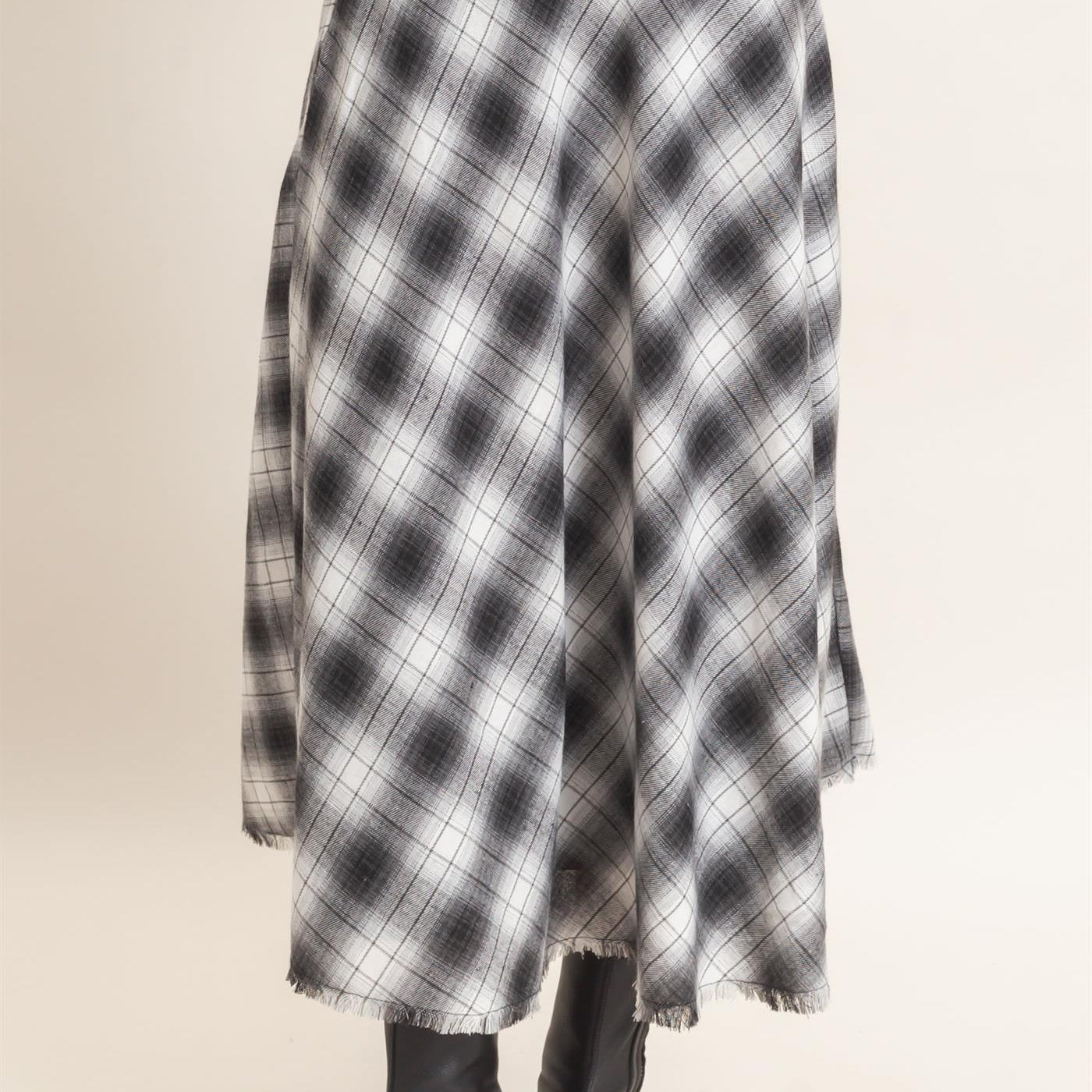 Wholesale A-Line Plaid Frayed Hem Skirt Skirts HF26E972 BLACK HYFVE