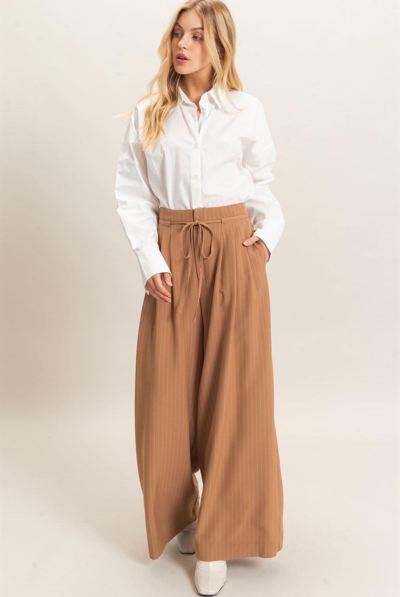 Wholesale Pleated Wide-Leg Pants Pants HF26A776 LIGHT BROWN HYFVE