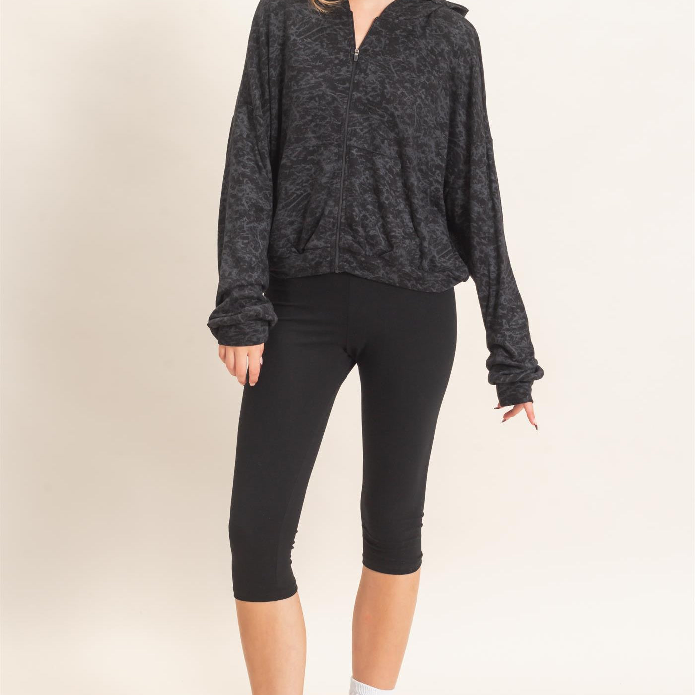 Wholesale Abstract Print Zip-Up Hoodie Hoodies HF26E735 BLACK HYFVE