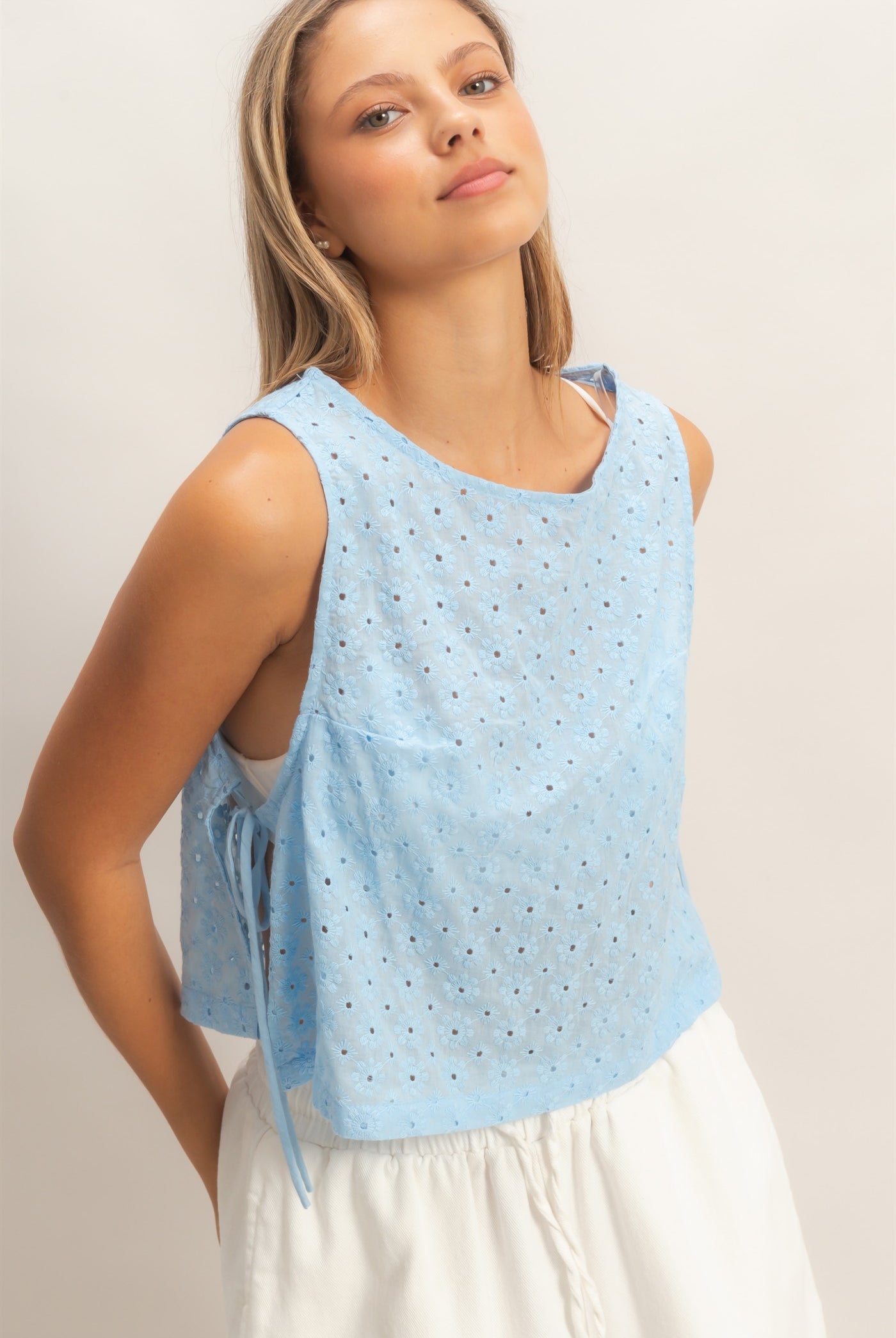 Wholesale Sleeveless Textured Top With Side Straps Clothing Tops HF26A242 SKY BLUE HYFVE