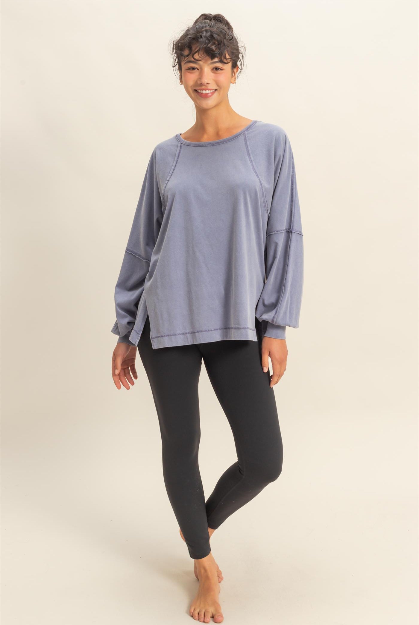 Wholesale Washed Oversized Long Sleeve Top With Slit Clothing Tops DZ25C921 DUSTY INDIGO HYFVE