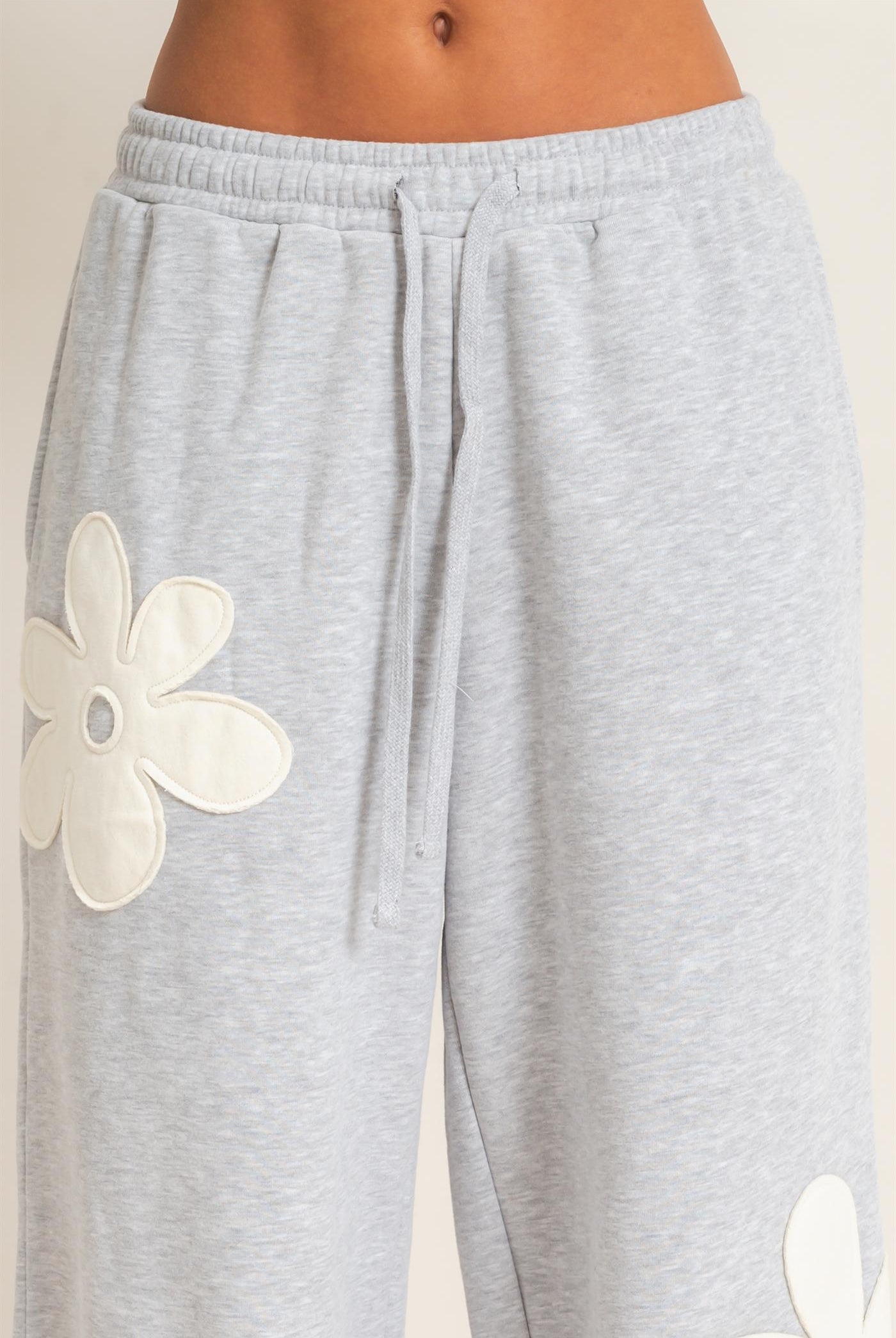 Wholesale Floral Applique Drawstring Jogger Pants Joggers DZ26F308 HEATHER GRAY DOUBLE ZERO