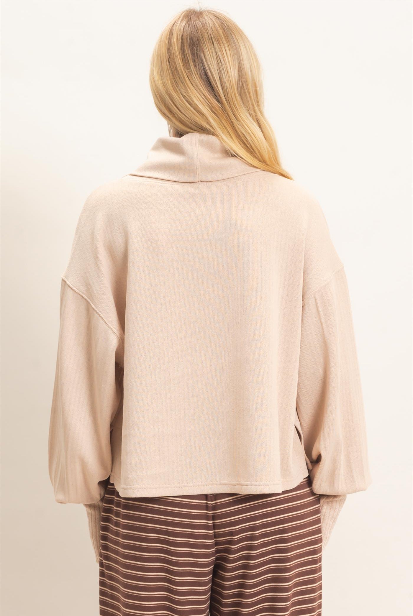 Wholesale Loose Turtleneck Long Sleeve Top Clothing Tops HF26F258 BEIGE HYFVE