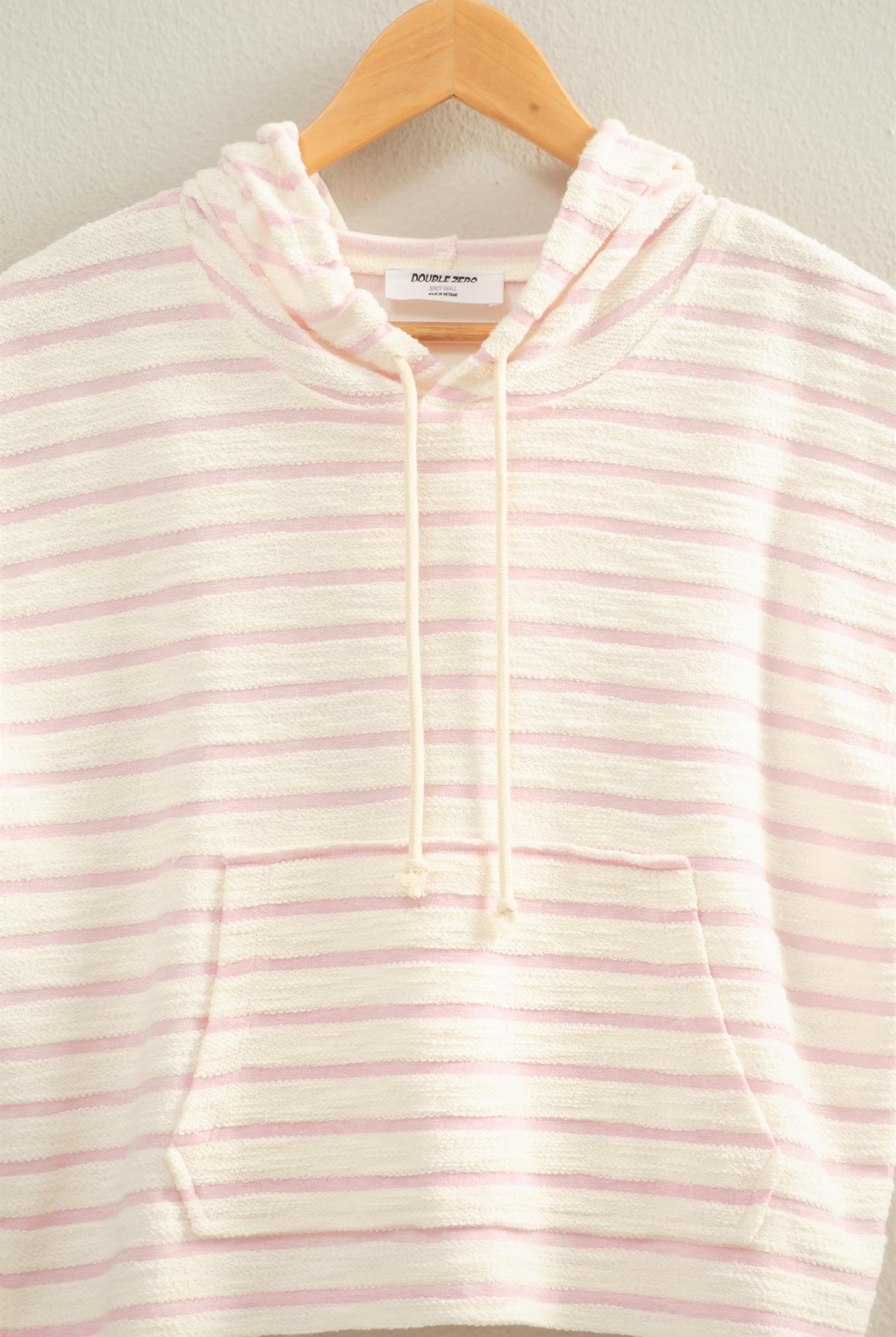 Wholesale Striped Hooded Top With Pocket Clothing Tops DZ26A755 PINK HYFVE