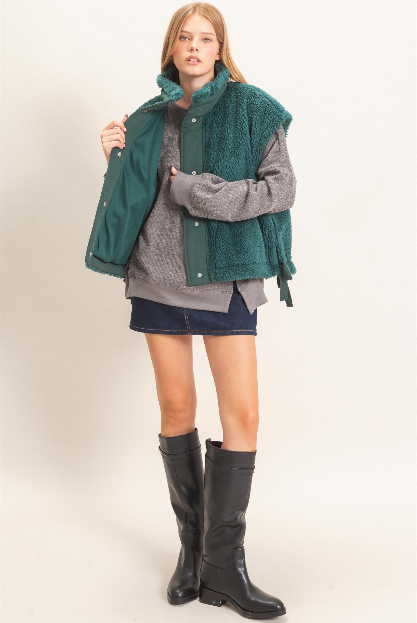 Wholesale Sherpa Vest With Snap Closure Outerwear HF26F131-D GREEN HYFVE