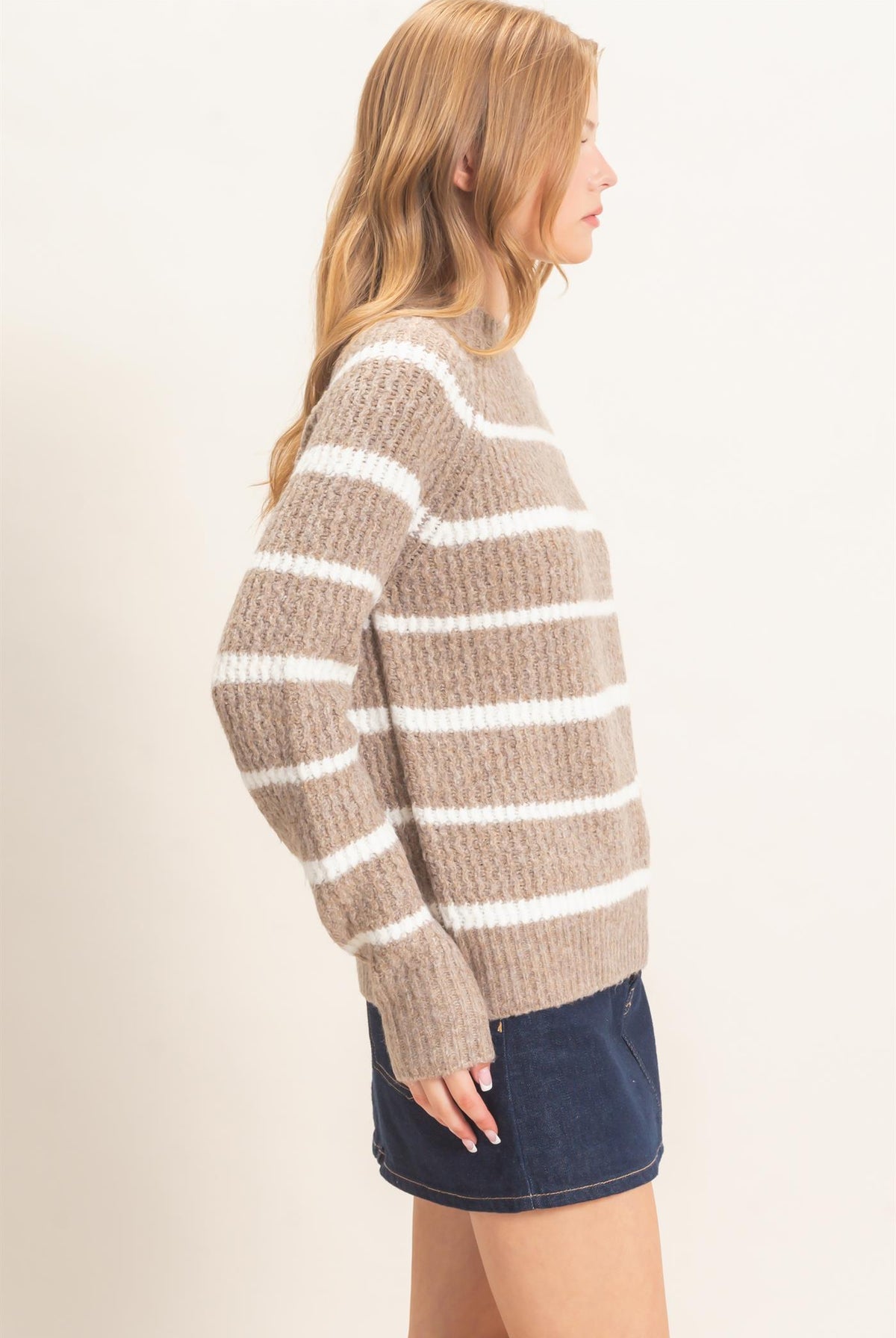 Wholesale Textured Striped Mock Neck Sweater Sweaters HF26E765 MOCHA HYFVE