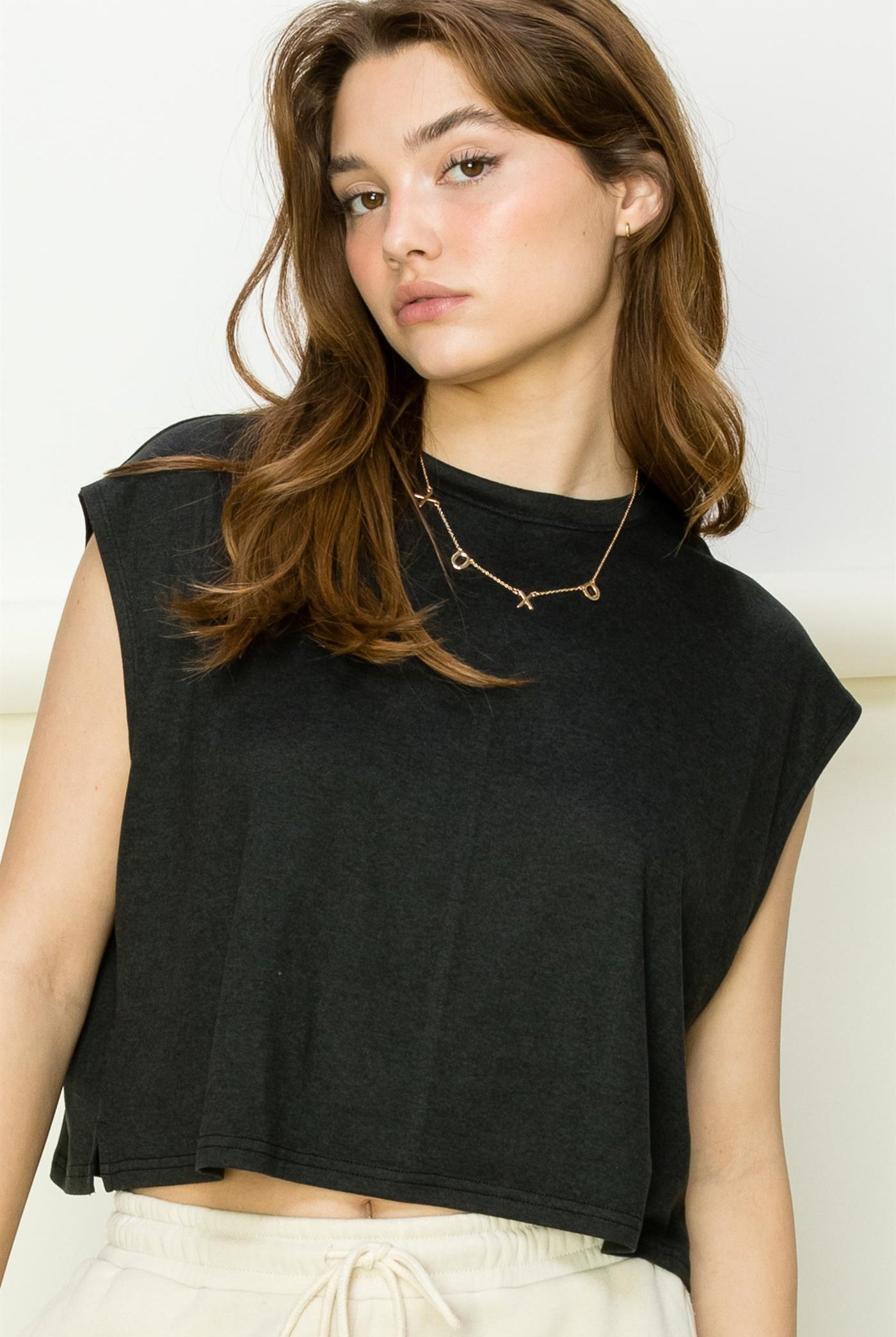 Wholesale Crew Neck Cropped Top Clothing Tops DZ22E688 BLACK DOUBLE ZERO