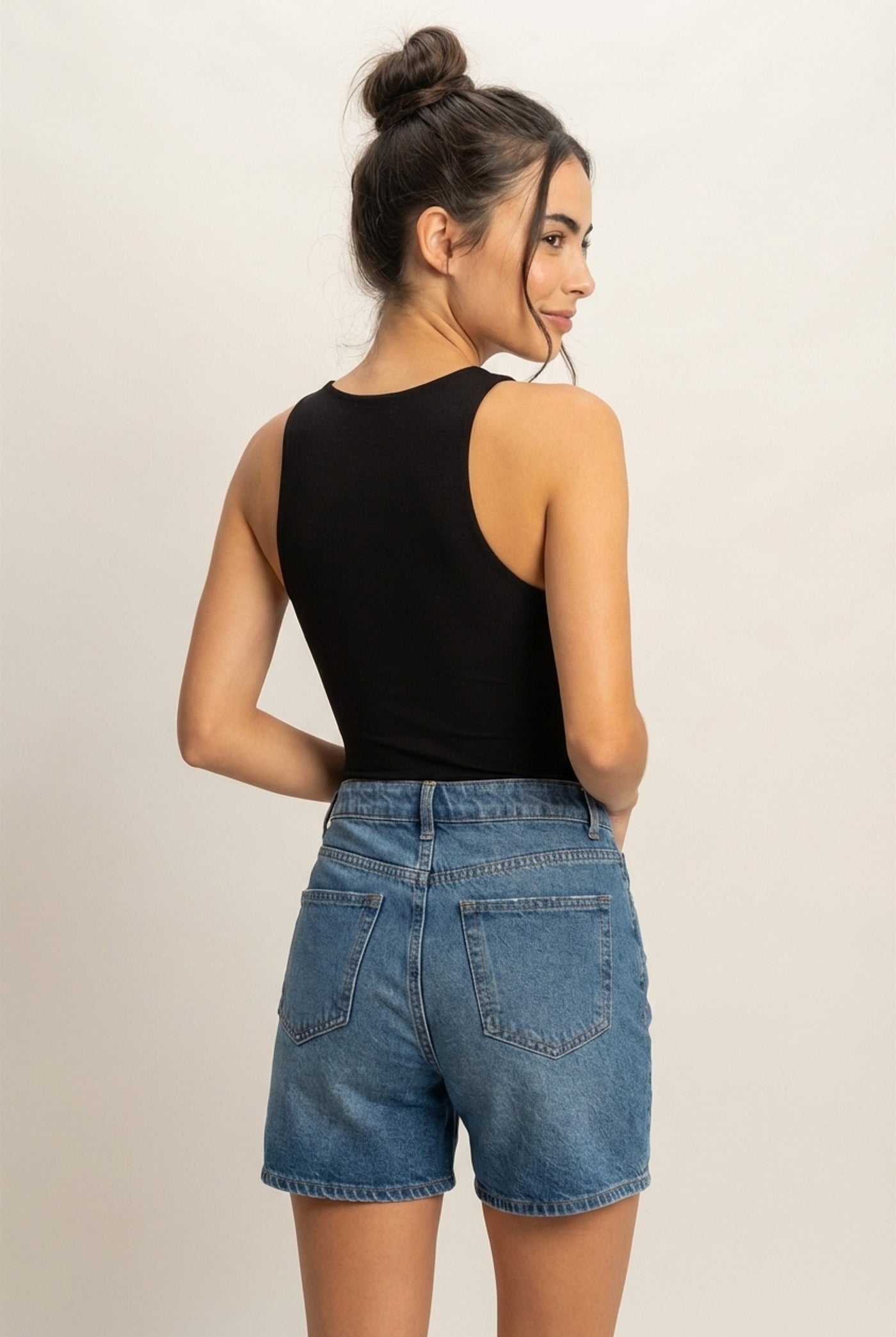 Wholesale Sleeveless Tank Top Bodysuit Clothing Tops DZ24A893-D BLACK DOUBLE ZERO