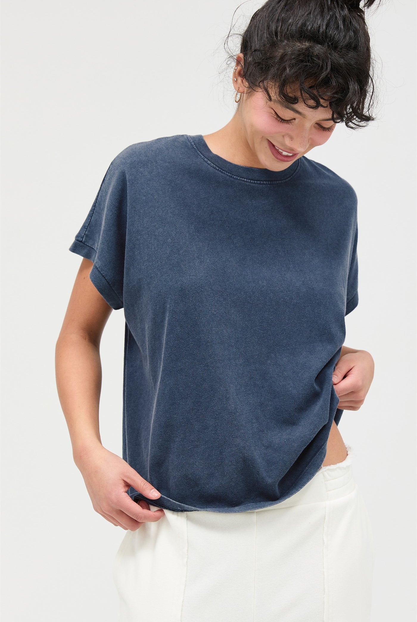 Wholesale Capped Sleeve Mineral Wash T-Shirt T-Shirts DZ26A033 NAVY DOUBLE ZERO