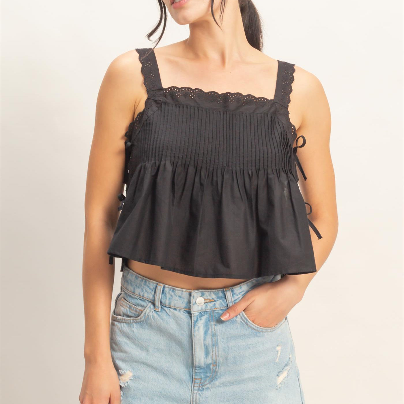 Wholesale Pleated Lace Trim Tank Tank Tops HF26C271 BLACK HYFVE