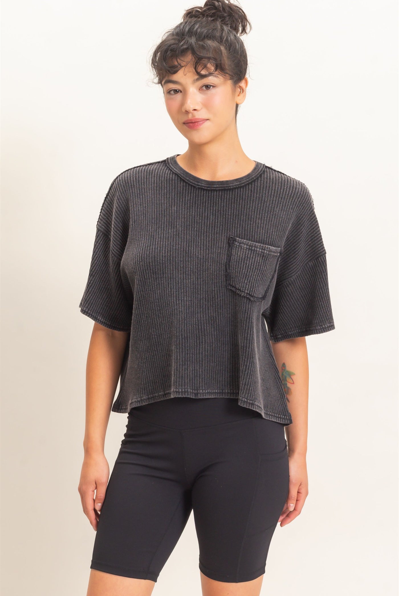Wholesale Mineral Wash Waffle Knit Pocket Top Clothing Tops DZ26E222 BLACK DOUBLE ZERO
