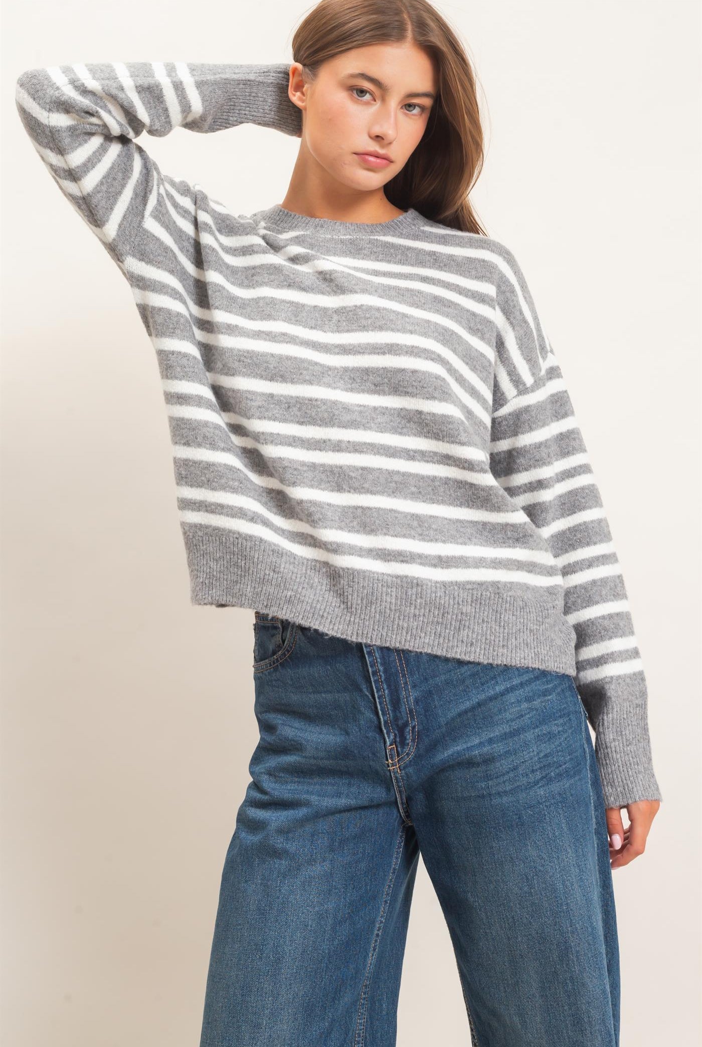 Wholesale Striped Crew Neck Sweater Sweaters DZ26E389 HEATHER GRAY DOUBLE ZERO