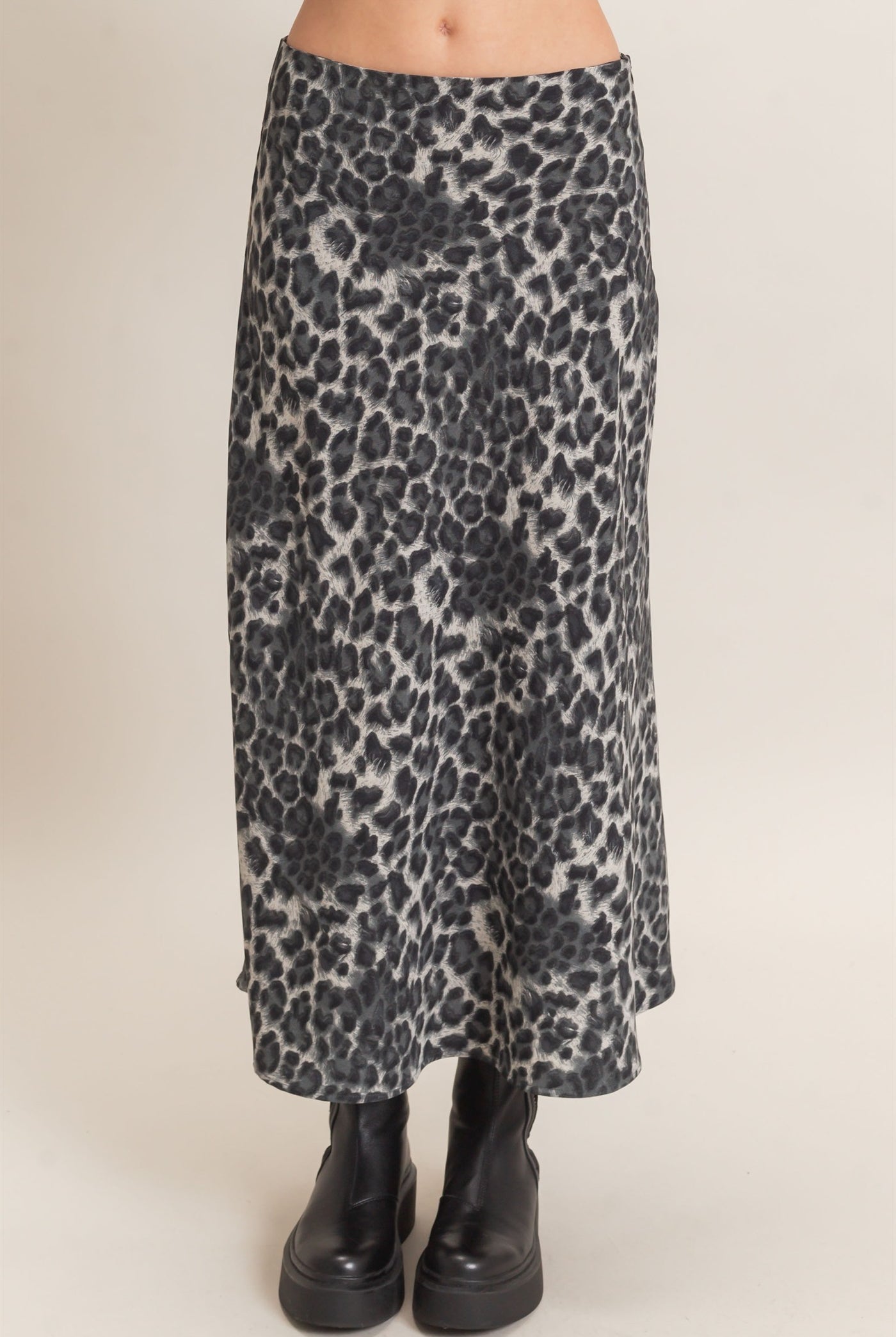 Wholesale Leopard Print Midi Skirt Skirts HF26F159 BLACK DOUBLE ZERO