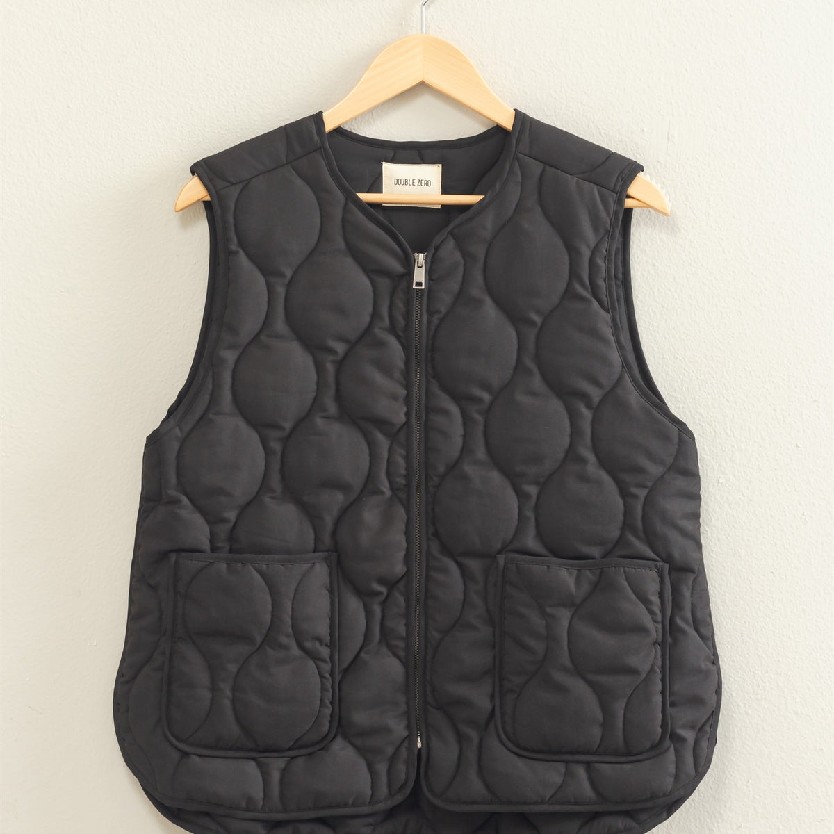 Wholesale Quilted Vest With Pockets Vests DZ26F336 BLACK DOUBLE ZERO
