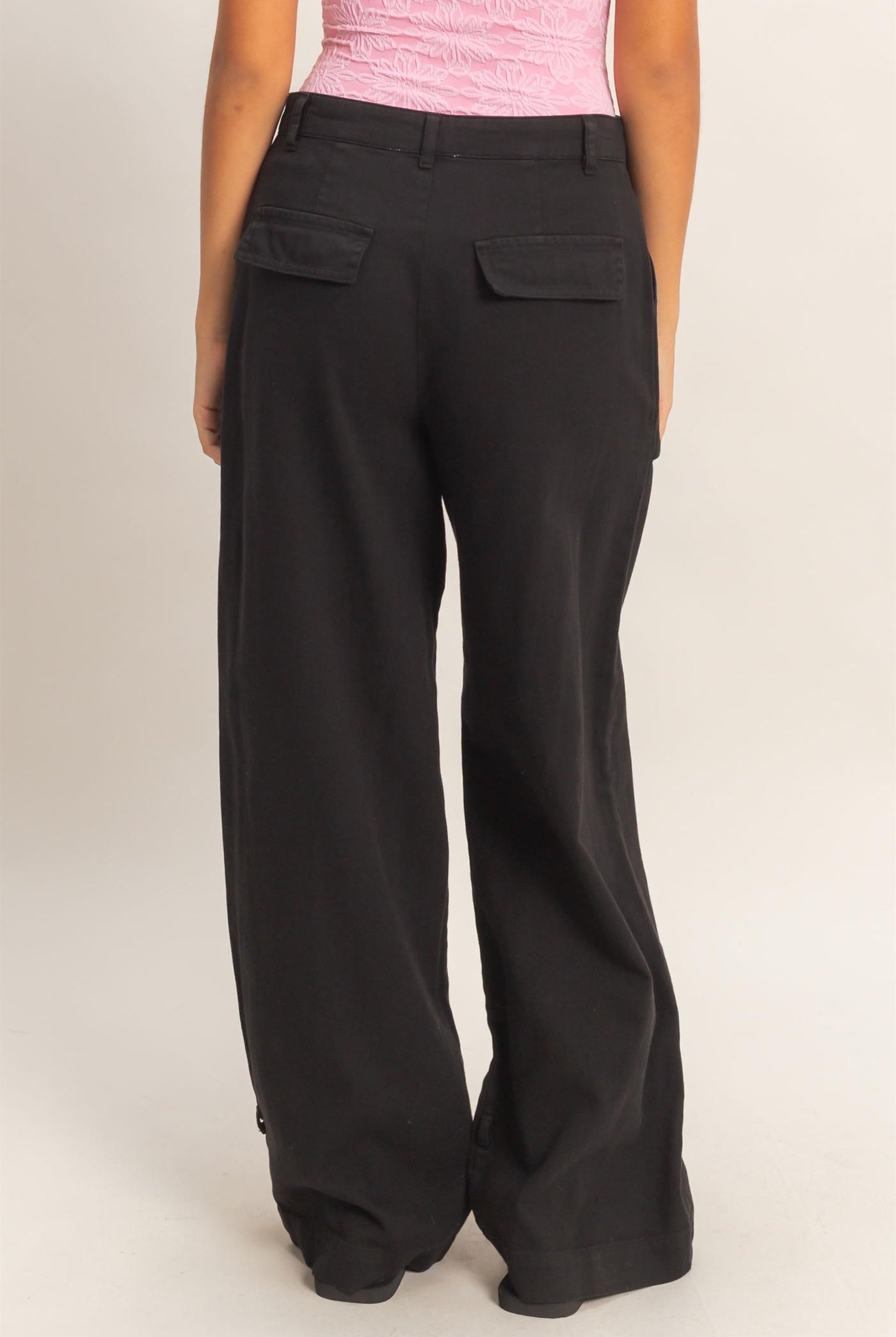 Wholesale High Rise Cargo Pants With Ankle Ties Pants DZ24C156 BLACK DOUBLE ZERO
