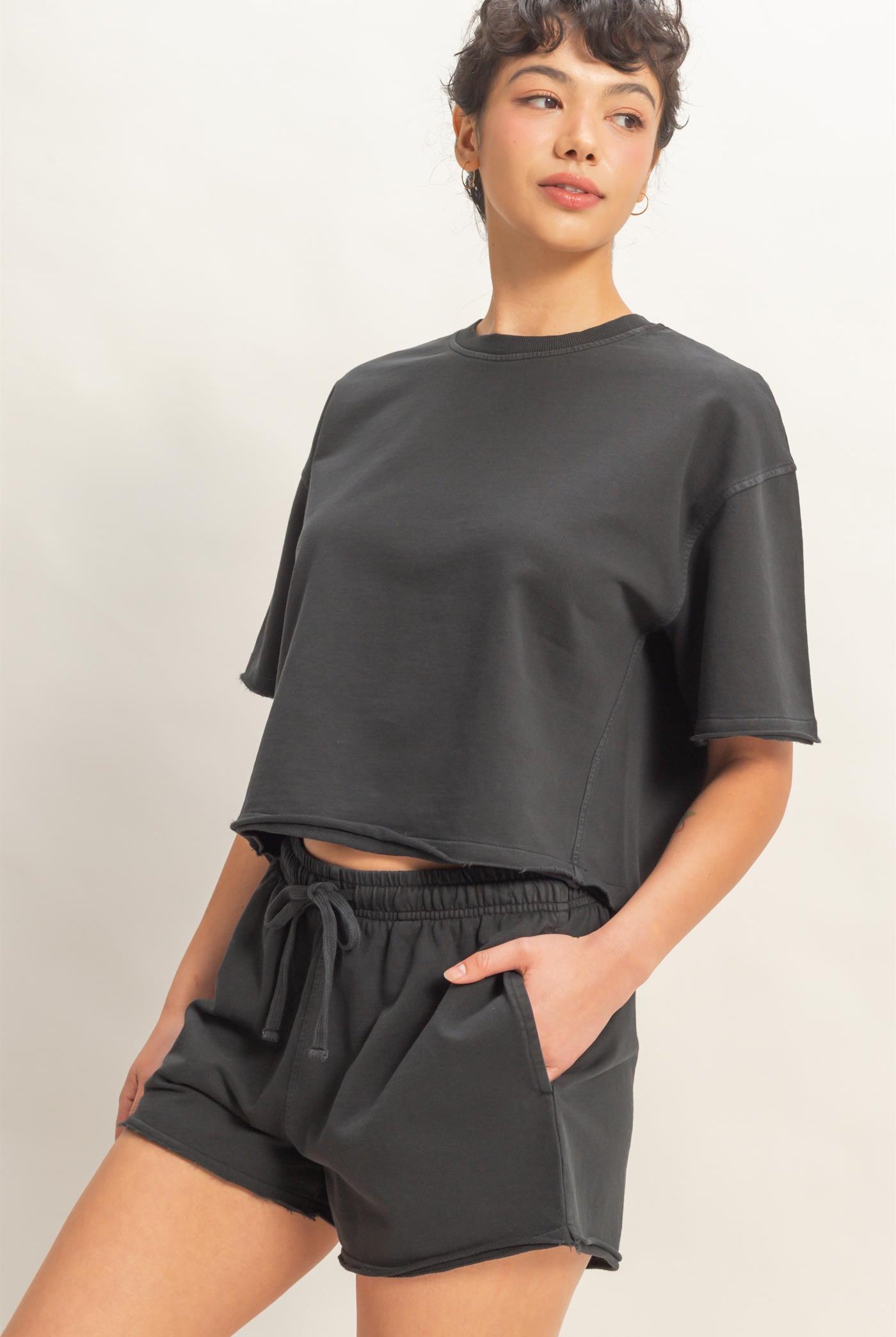 Wholesale Short Sleeve Crew Neck Top And Shorts Set Clothing DZ26C668-SET BLACK DOUBLE ZERO