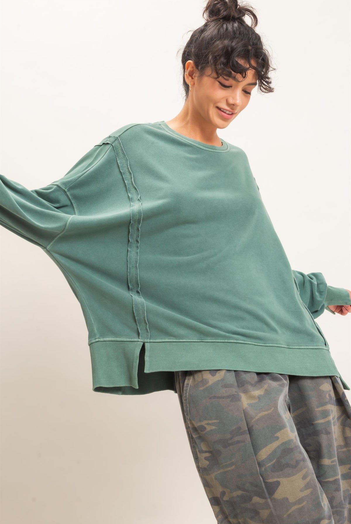 Wholesale Pigment Dye Oversized Raw Edge Sweatshirt Sweatshirts DZ26C737 DARK GREEN DOUBLE ZERO