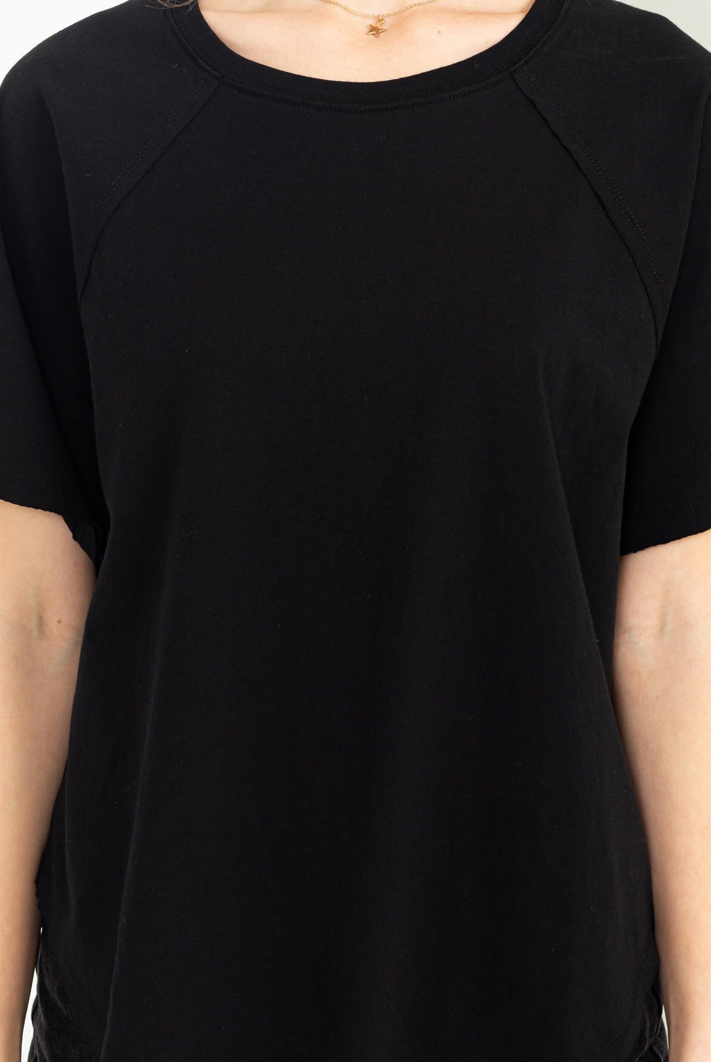 Wholesale Round Neck Curved Hem Short Sleeve T Shirt Clothing Tops DZ23C325 BLACK HYFVE