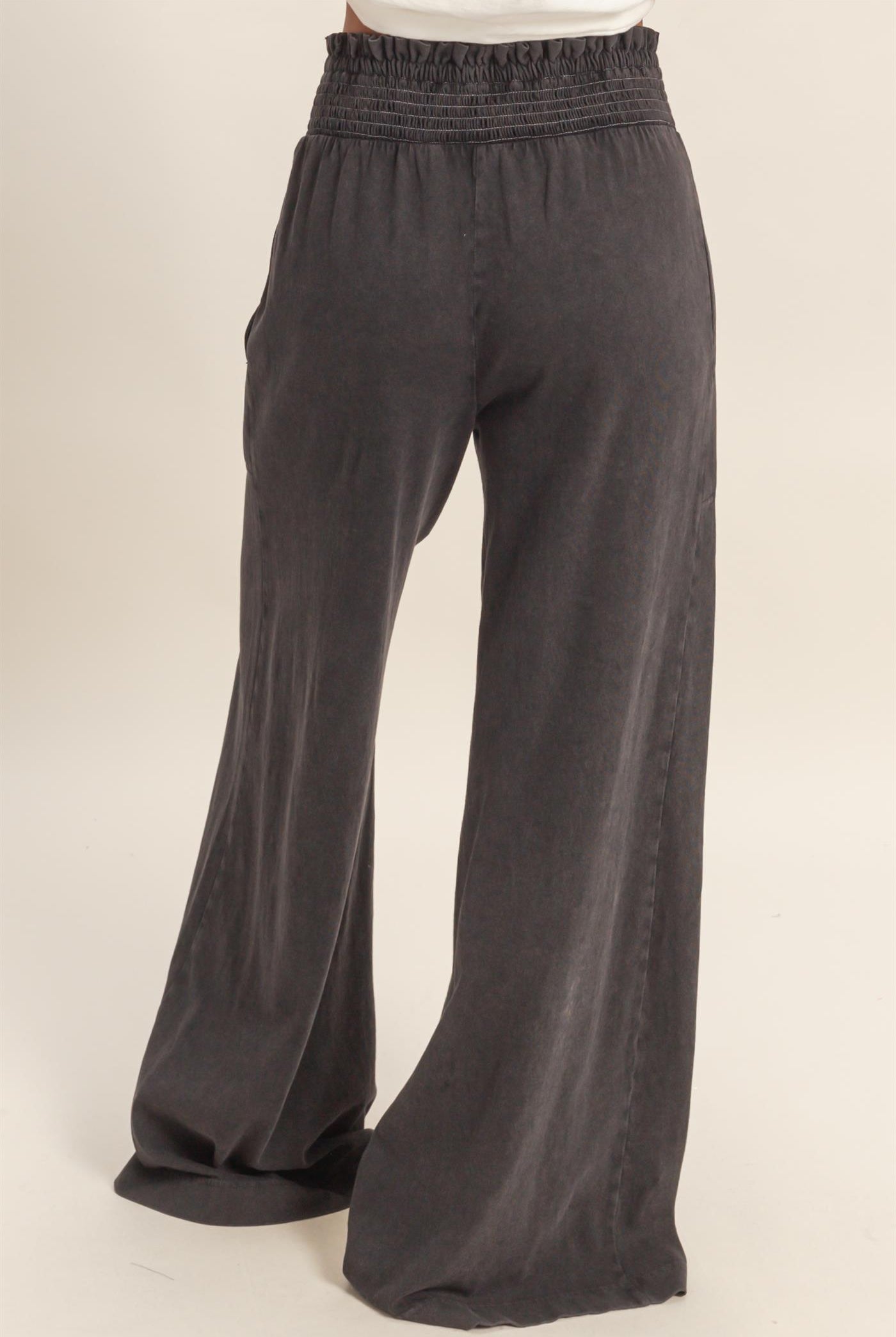 Wholesale Mineral Washed Wide-Leg Smocked Waist Pants Pants DZ26A249 BLACK DOUBLE ZERO