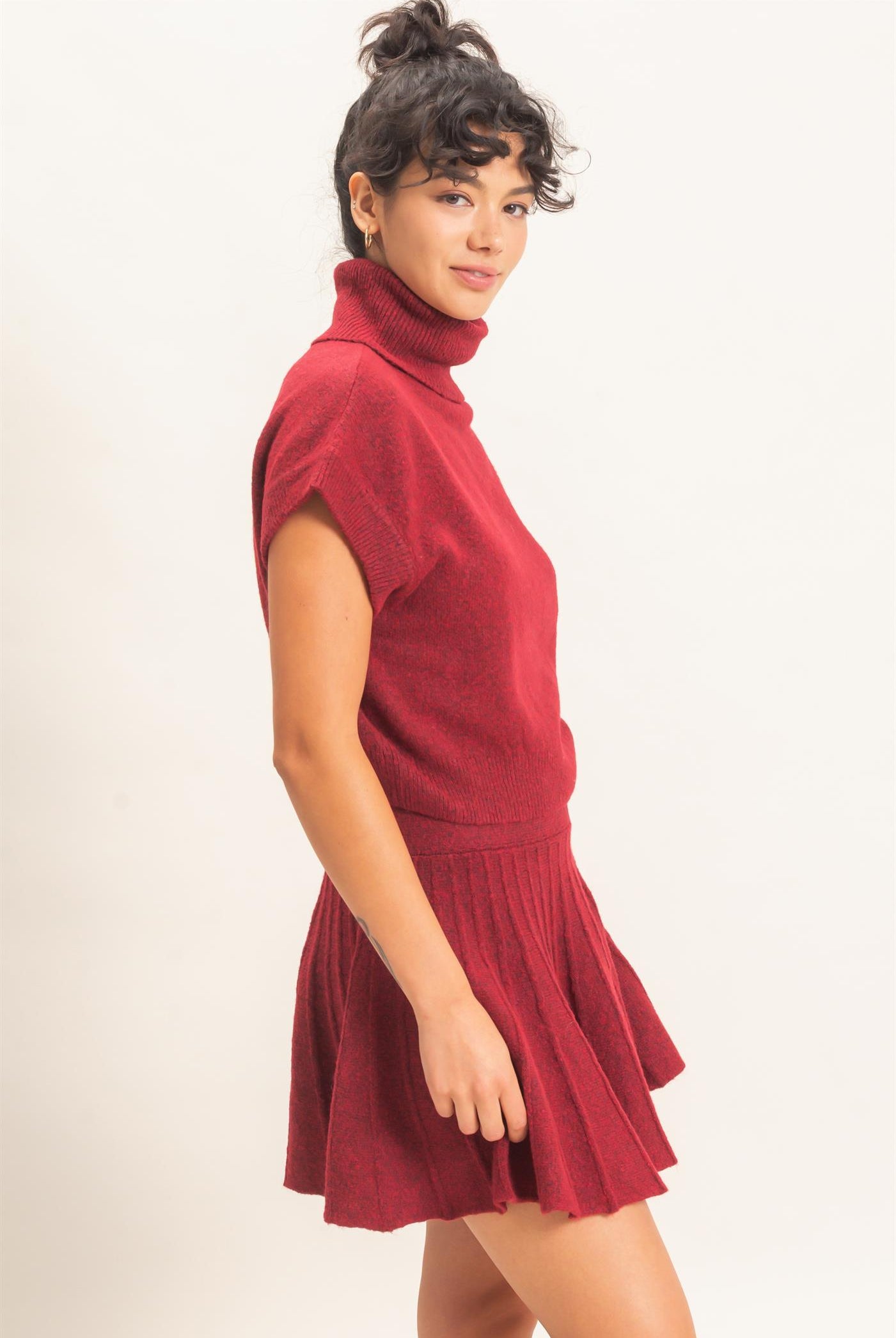 Wholesale Turtleneck Crop Top And Pleated Skirt Set Clothing DZ26C981-SET DARK RED DOUBLE ZERO