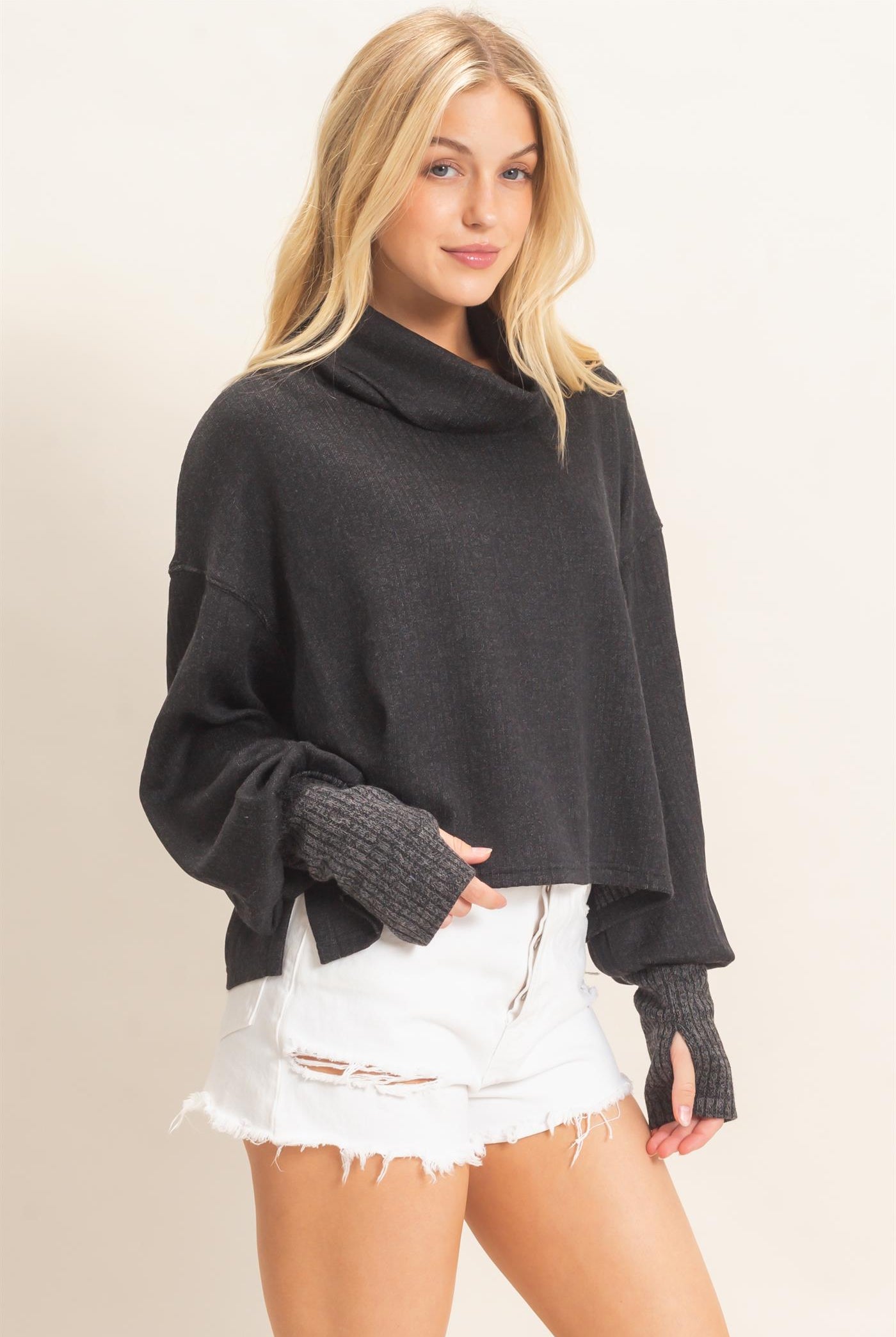 Wholesale Loose Turtleneck Long Sleeve Top Clothing Tops HF26F258 BLACK HYFVE