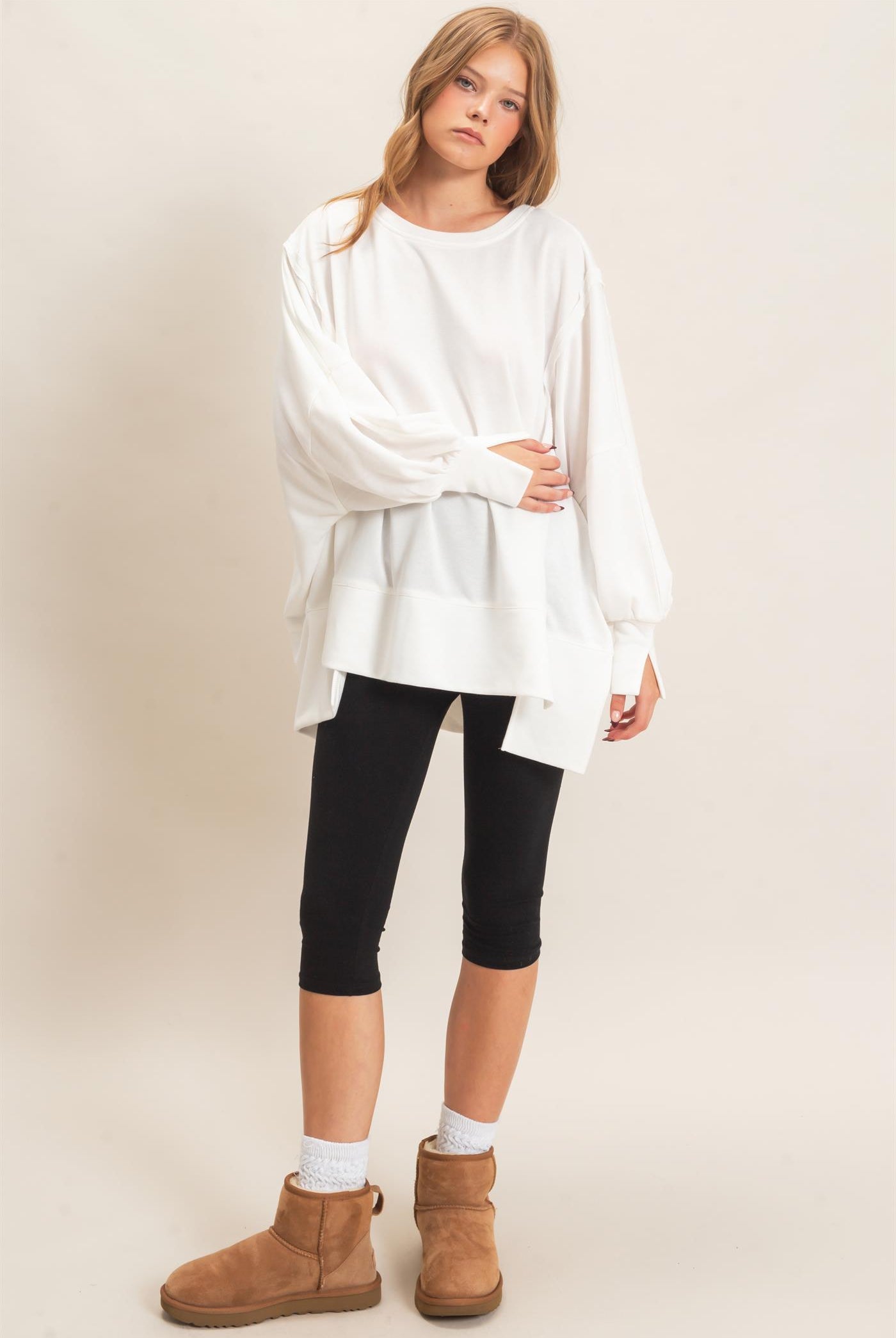 Wholesale Oversized Crew Neck Sweatshirt Sweatshirts HF26F132 OFF WHITE HYFVE