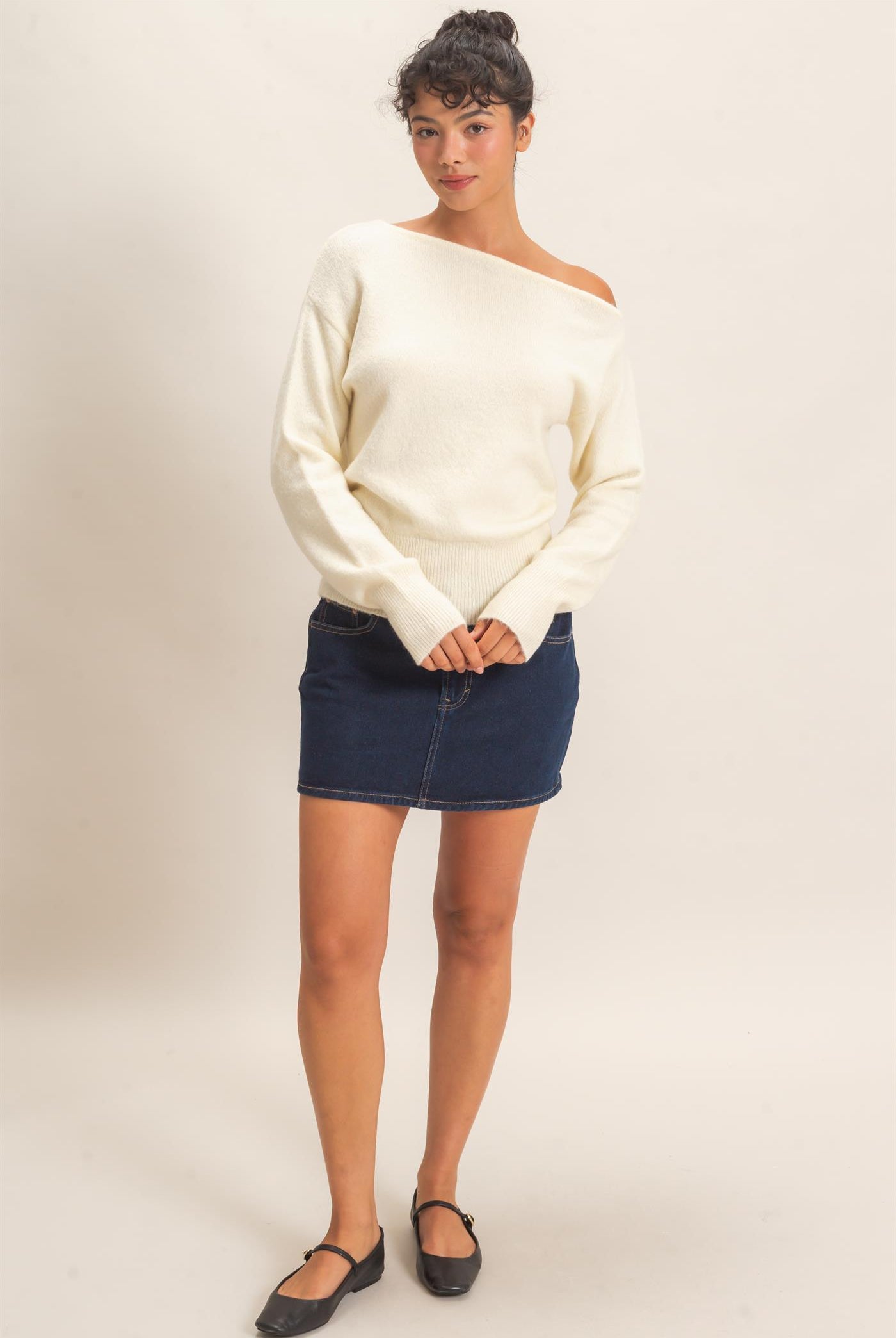 Wholesale Off The Shoulder Sweater Top Sweaters DZ26F290 CREAM DOUBLE ZERO