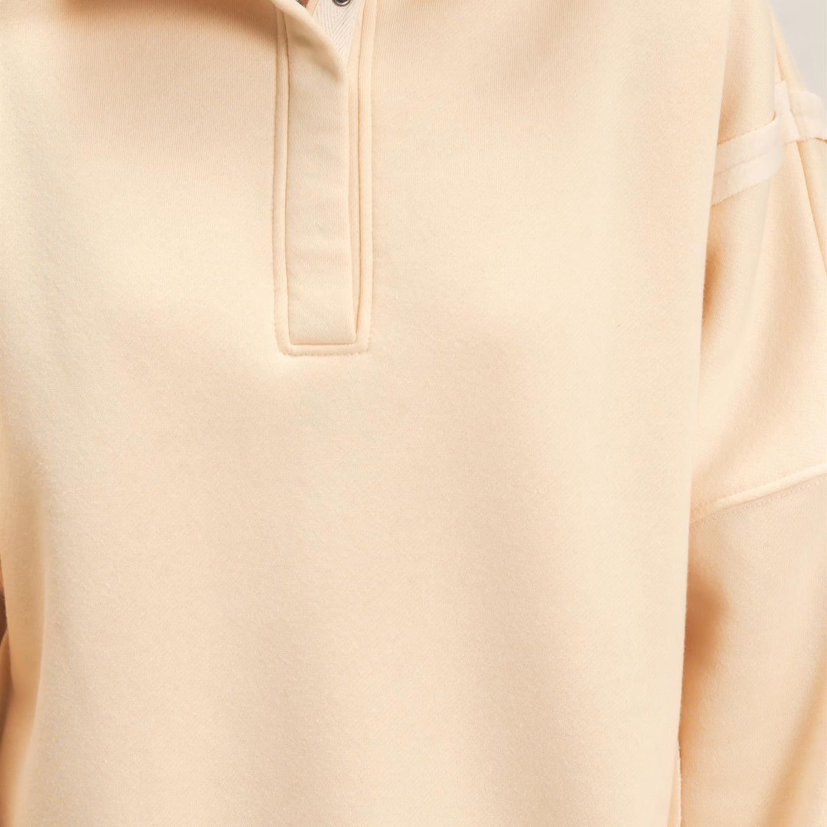 Wholesale Mineral Wash Snap Collar Pullover Clothing Tops HF26F086-D CREAM HYFVE